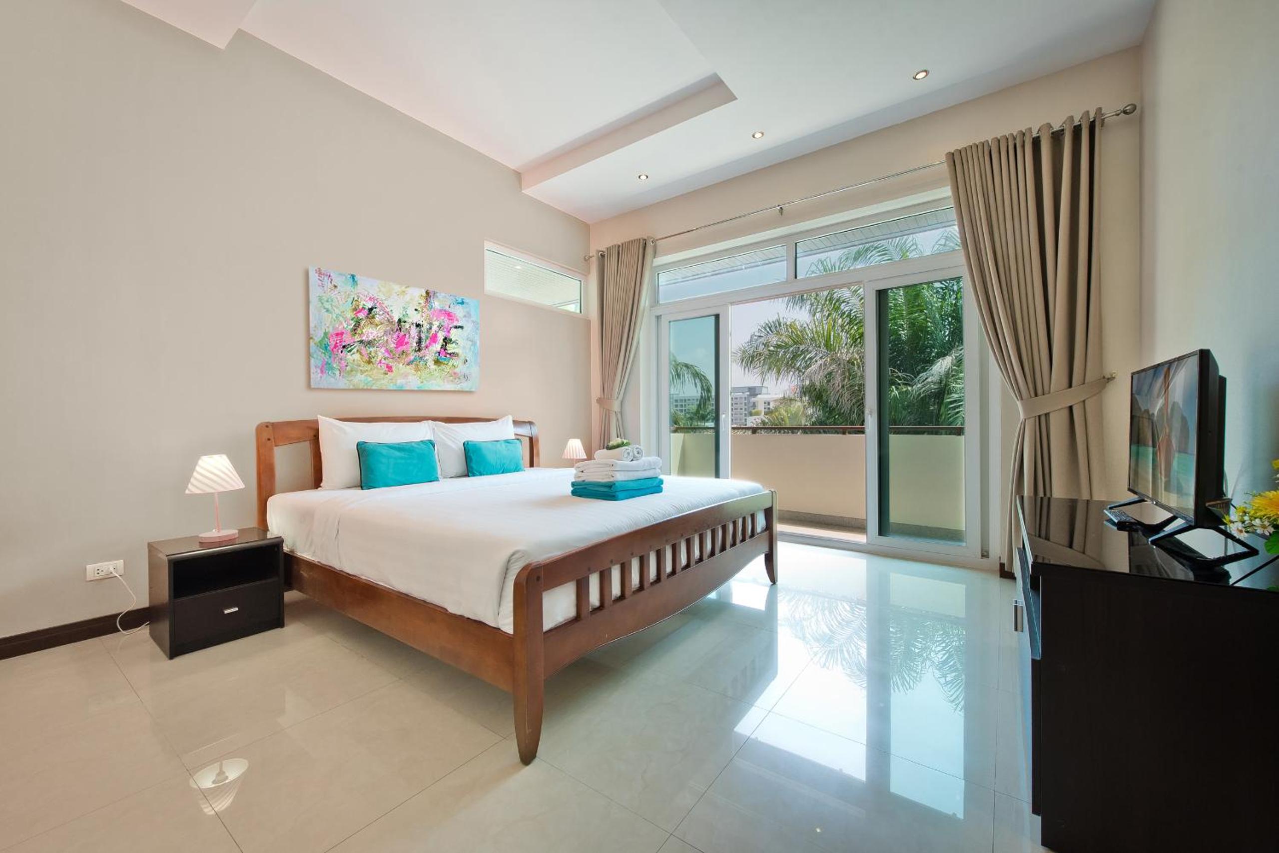 Tropicana Pool Villa