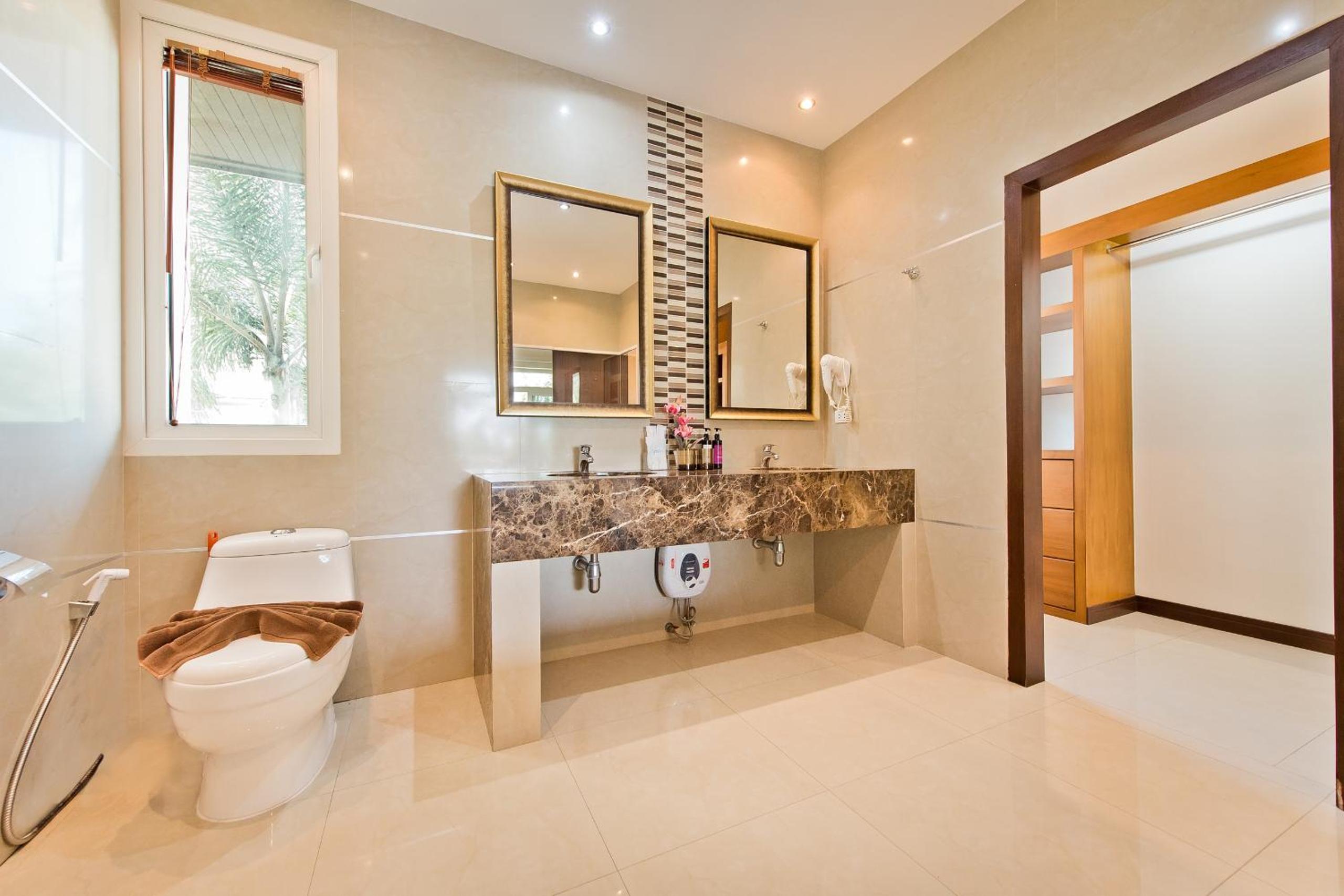 Tropicana Pool Villa