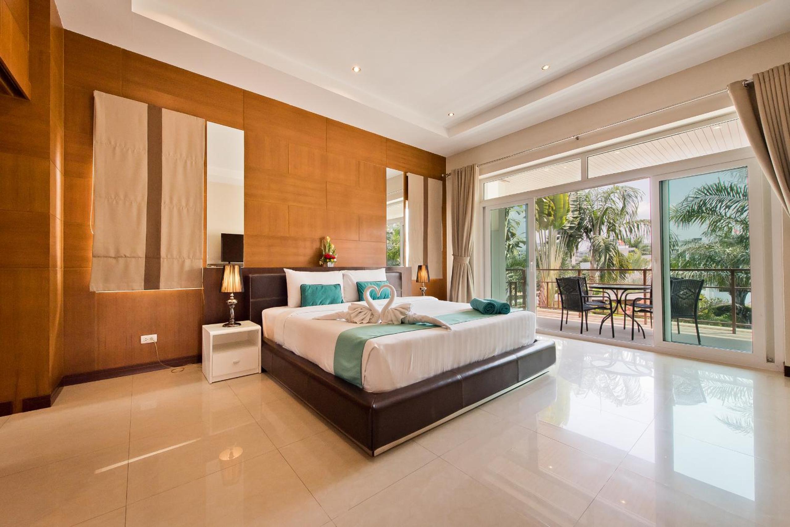 Tropicana Pool Villa