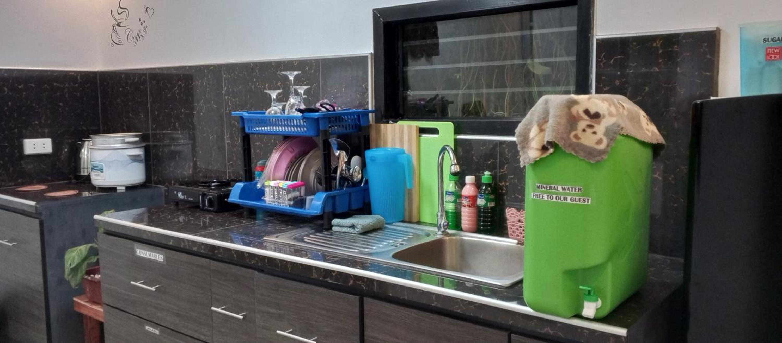 Budget Home in Iloilo Staycation At 8 Pax view 5