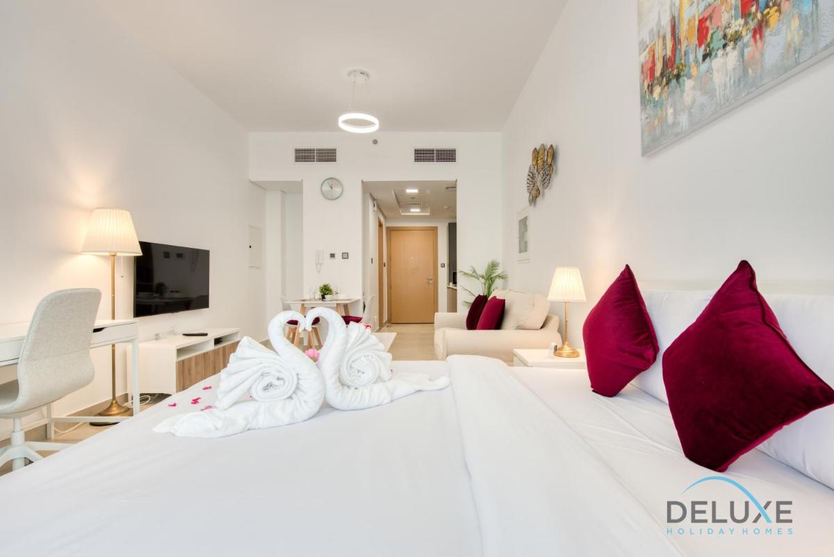 Lovely Studio in Pantheon Elysee JVC by Deluxe Holiday Homes
