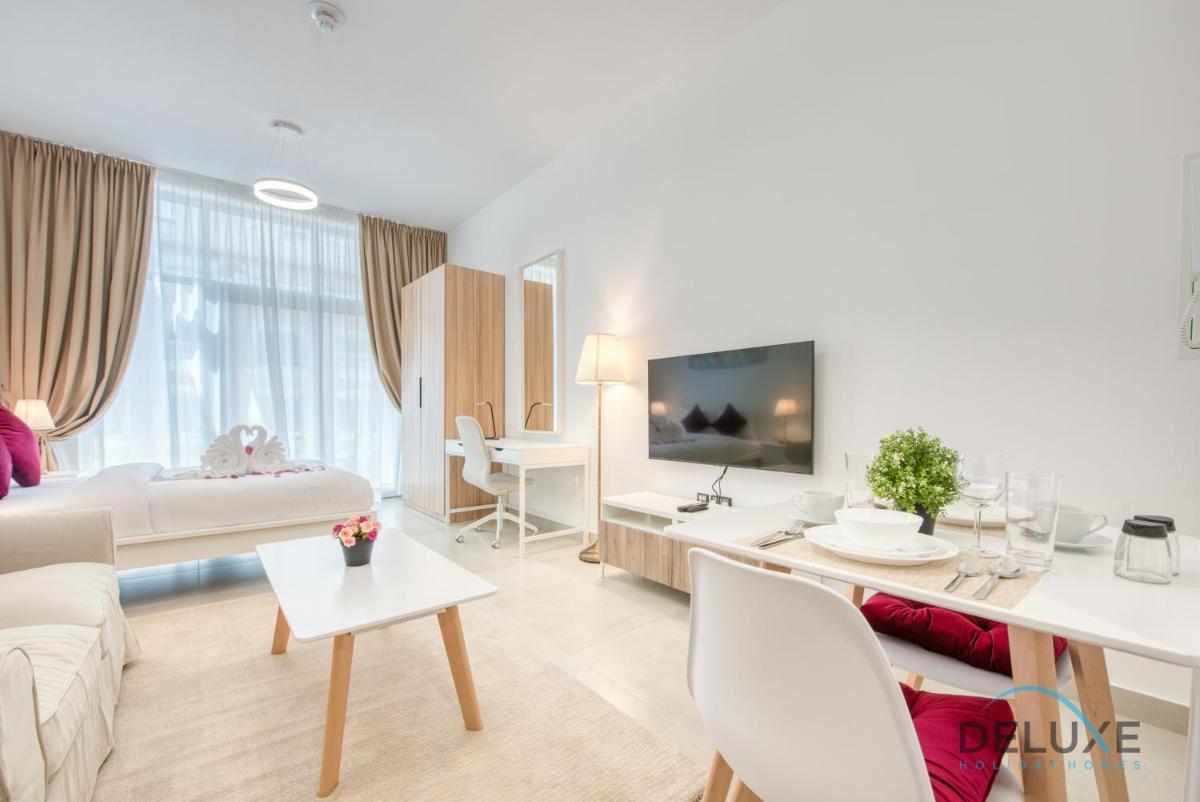 Lovely Studio in Pantheon Elysee JVC by Deluxe Holiday Homes