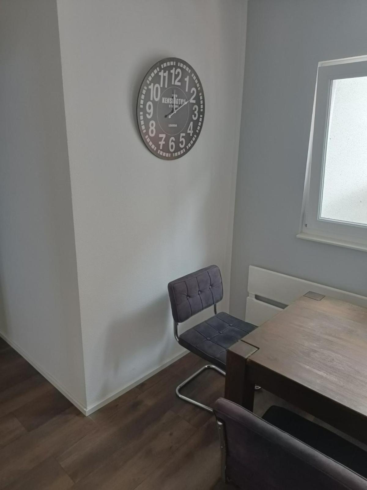 Apartments & möblierte Zimmer in Kahl am Main, Self-Check-In, W-Lan, Küchenzeile für Selbstversorgung, PKW-Platz