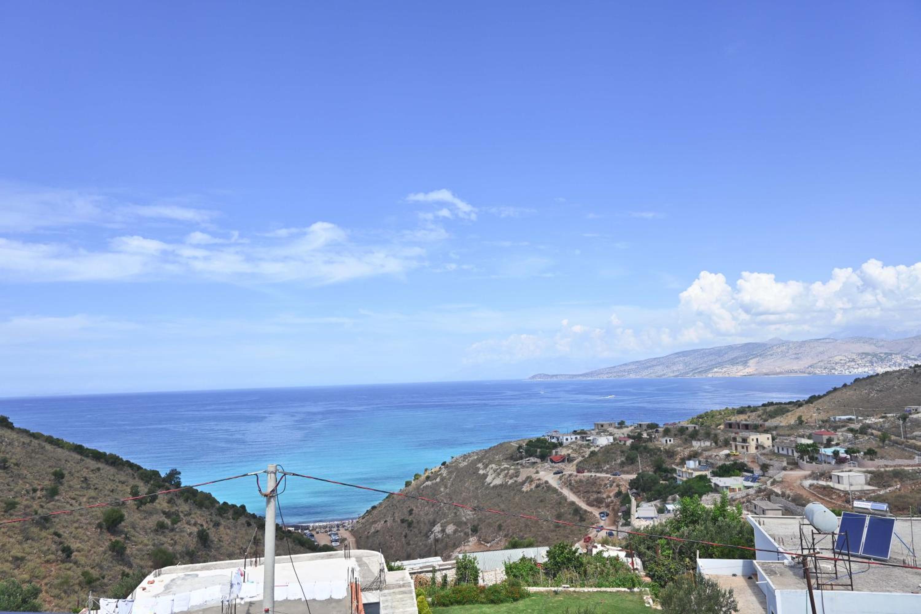 SEA & LAKE VIEW VILLA