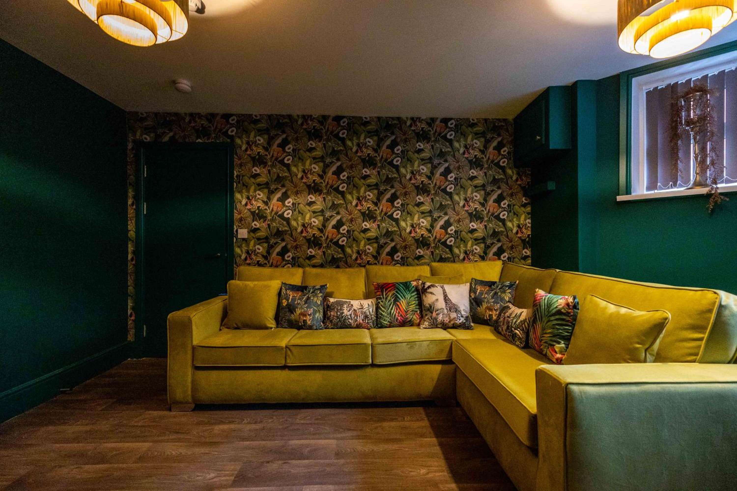 lounge