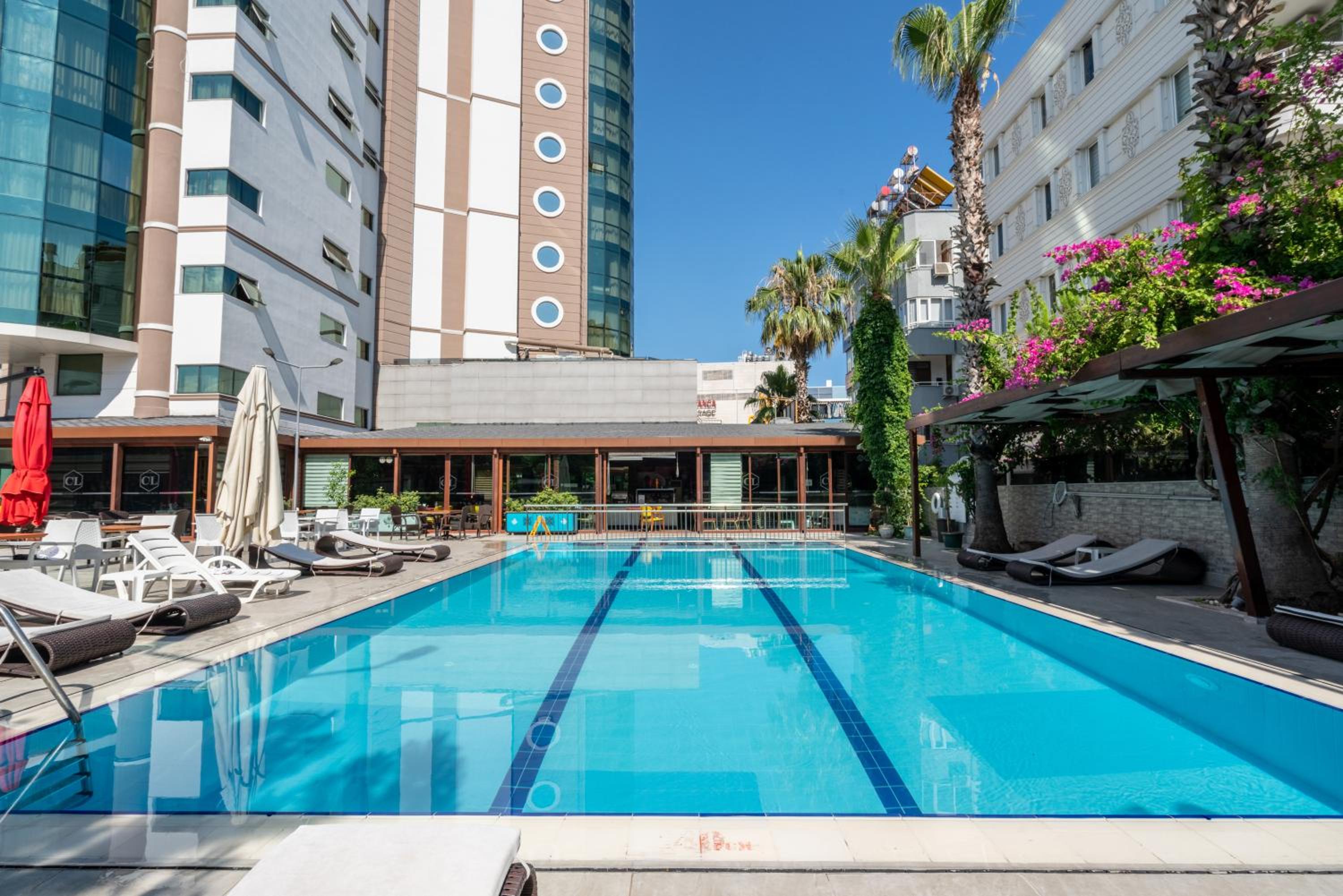 City Live Hotel - Image 24