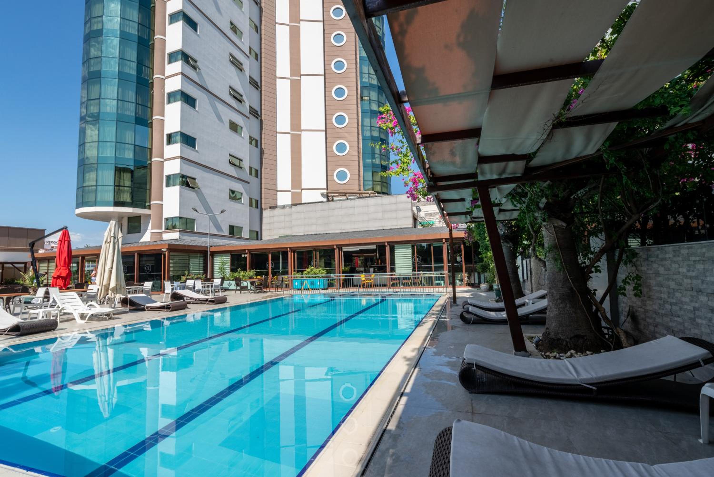 City Live Hotel - Image 76
