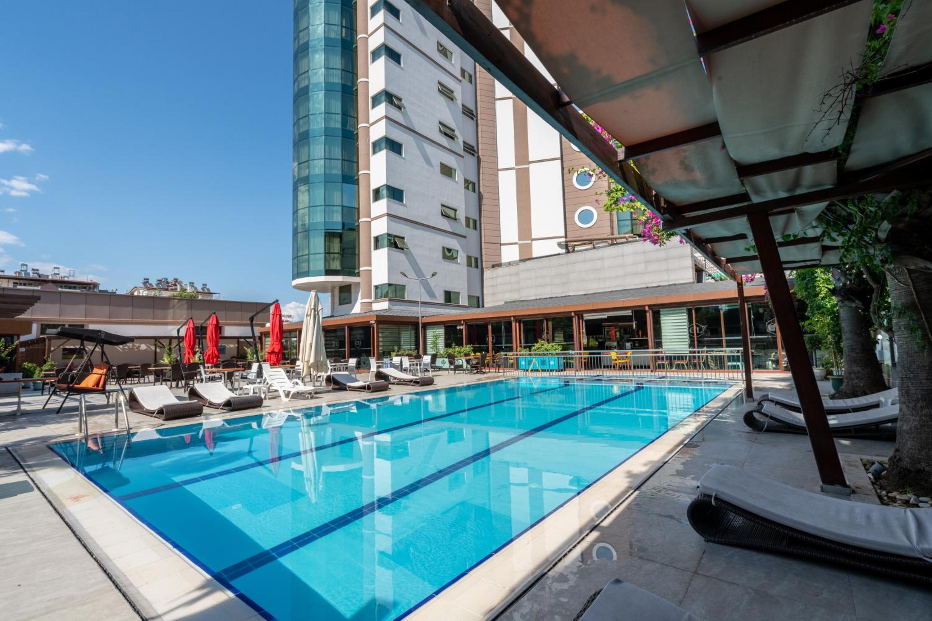 City Live Hotel - Image 74