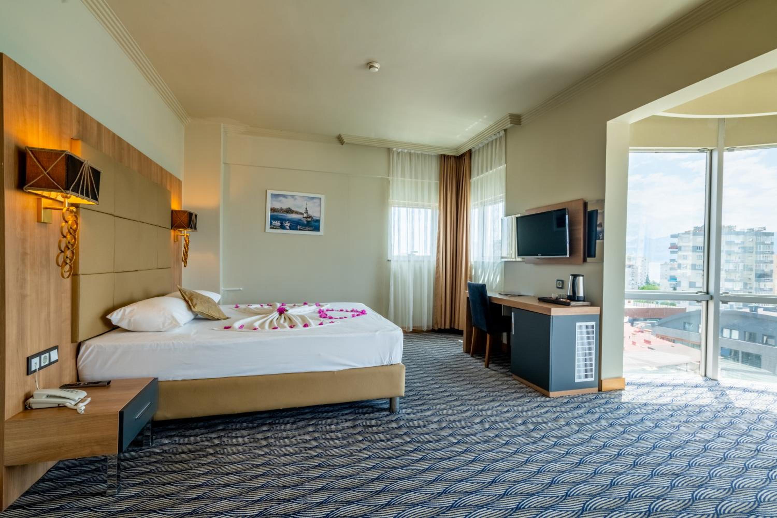 City Live Hotel - Image 73