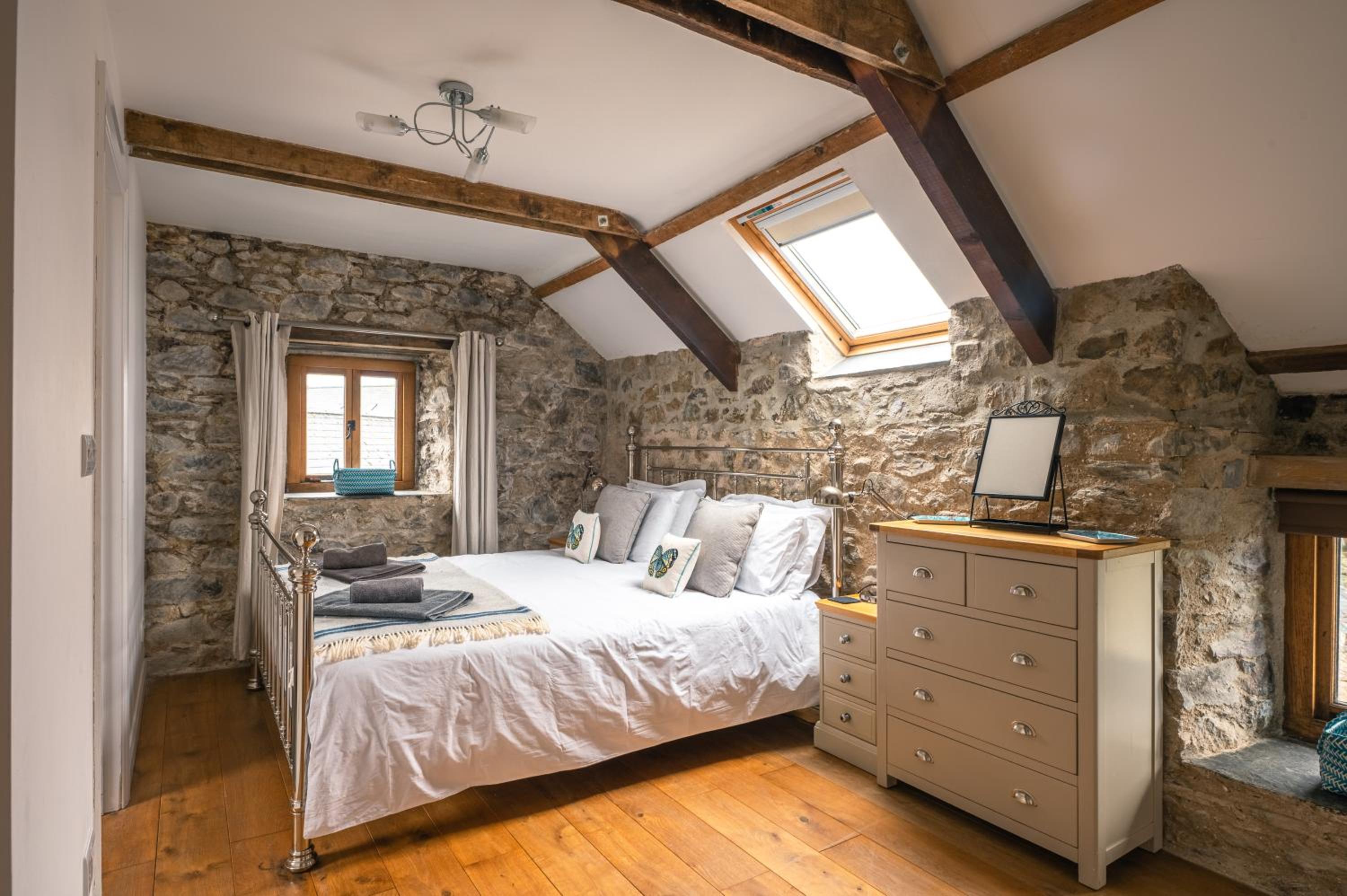 Stunning Converted Granary in Heart of St Davids view 4