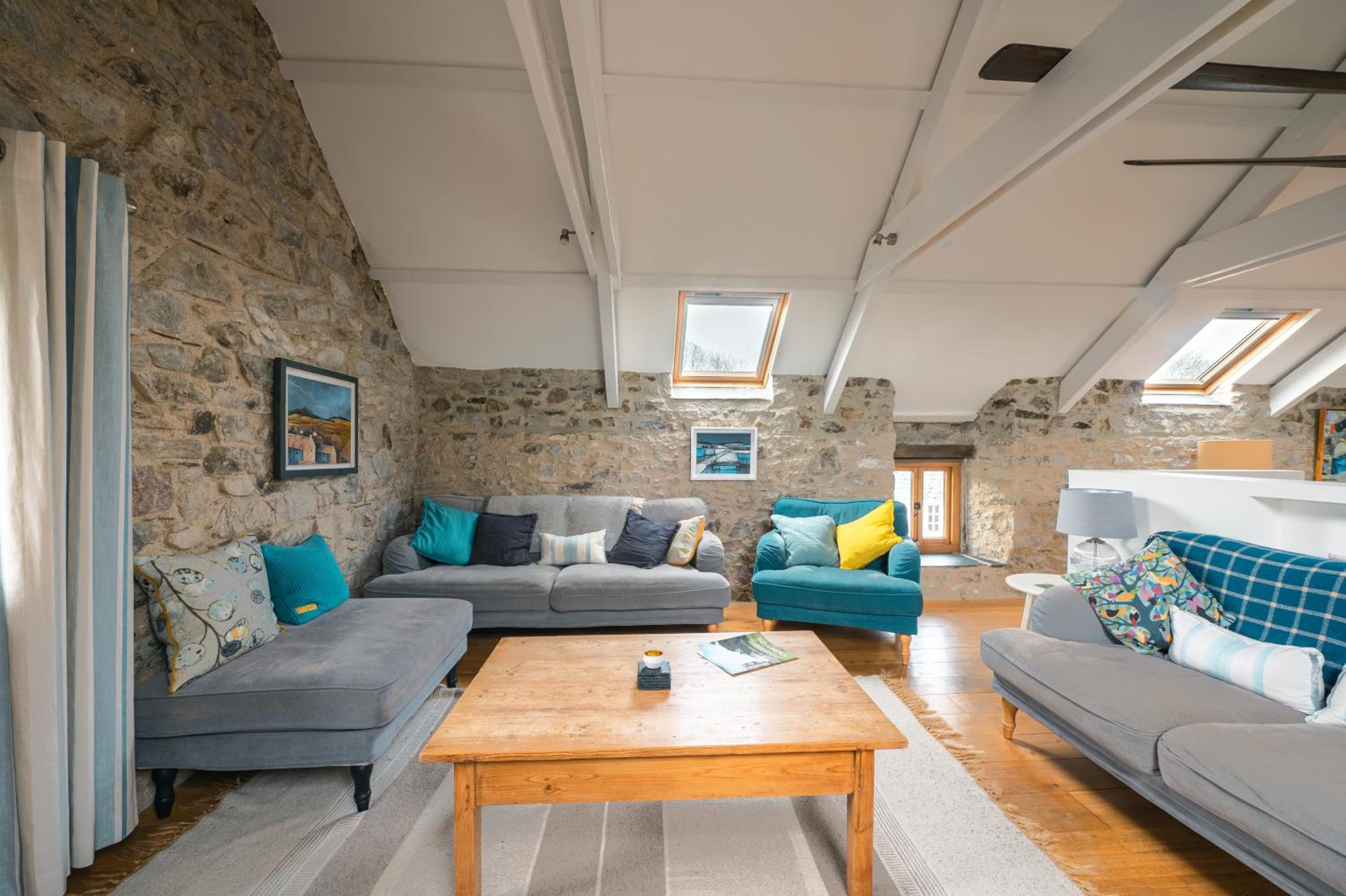 Stunning Converted Granary in Heart of St Davids view 5