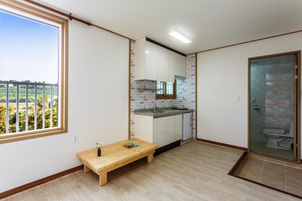 Jeju Wayo Pension