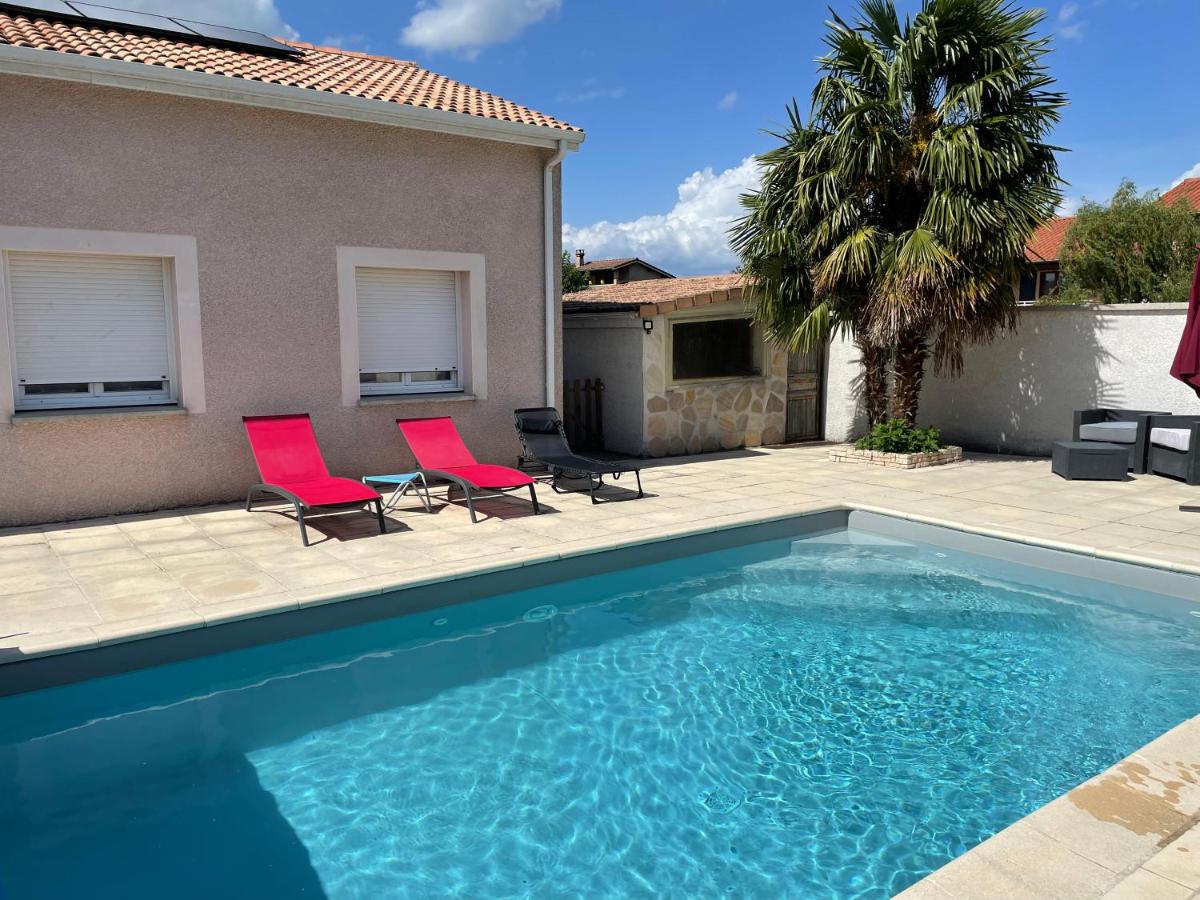 Maison entière 4 lits 8 pl avec jacuzzi proche du safari de Peaugres view 4