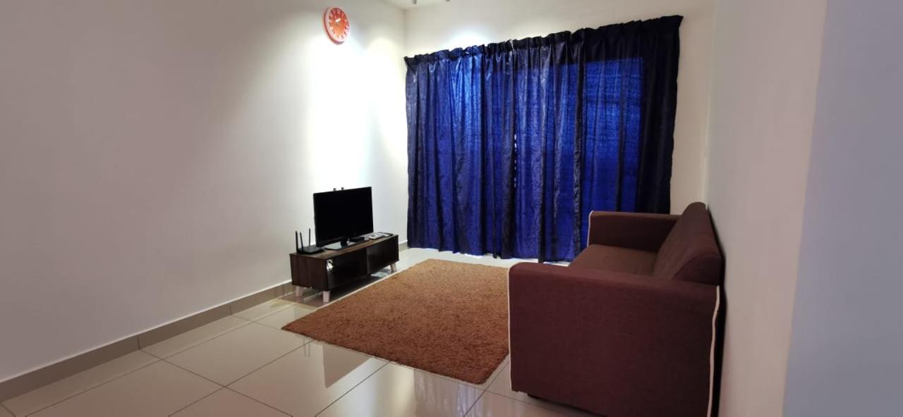 New Modern Condo with Pool at Bangi view 4