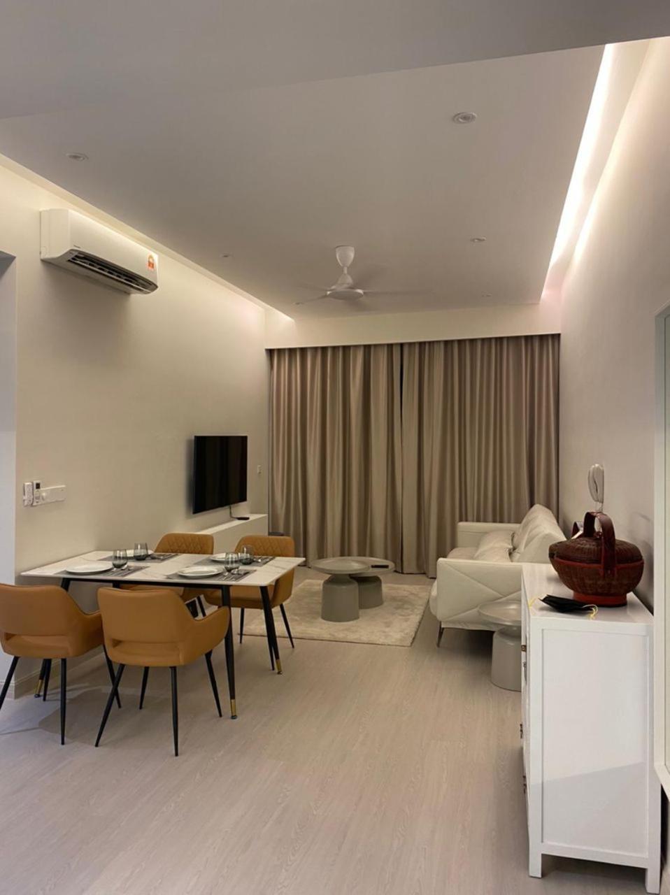Lovely Continew Residence 2 Bedrooms - KL