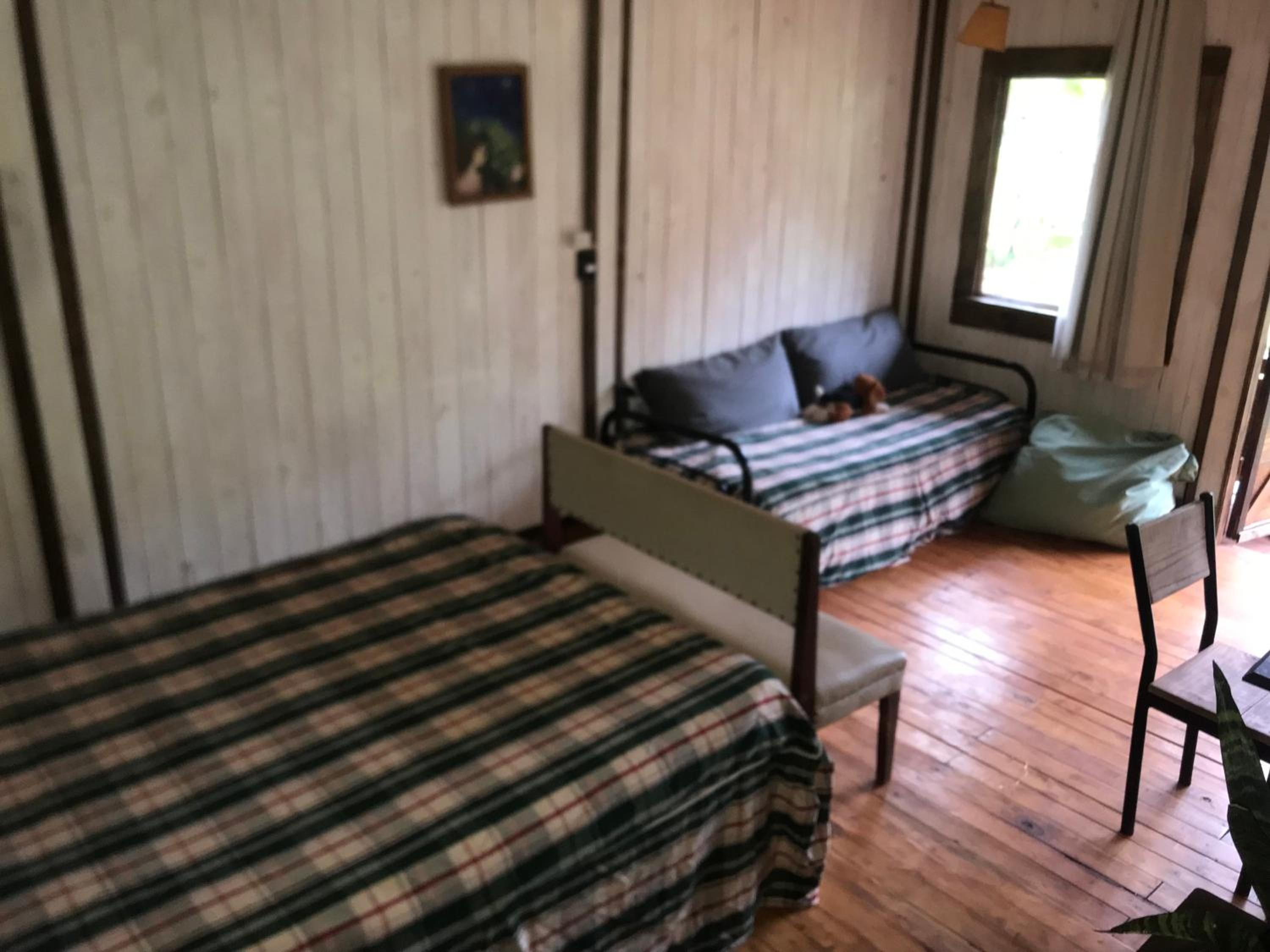 Los Bananos - Tiny Wood Cabin