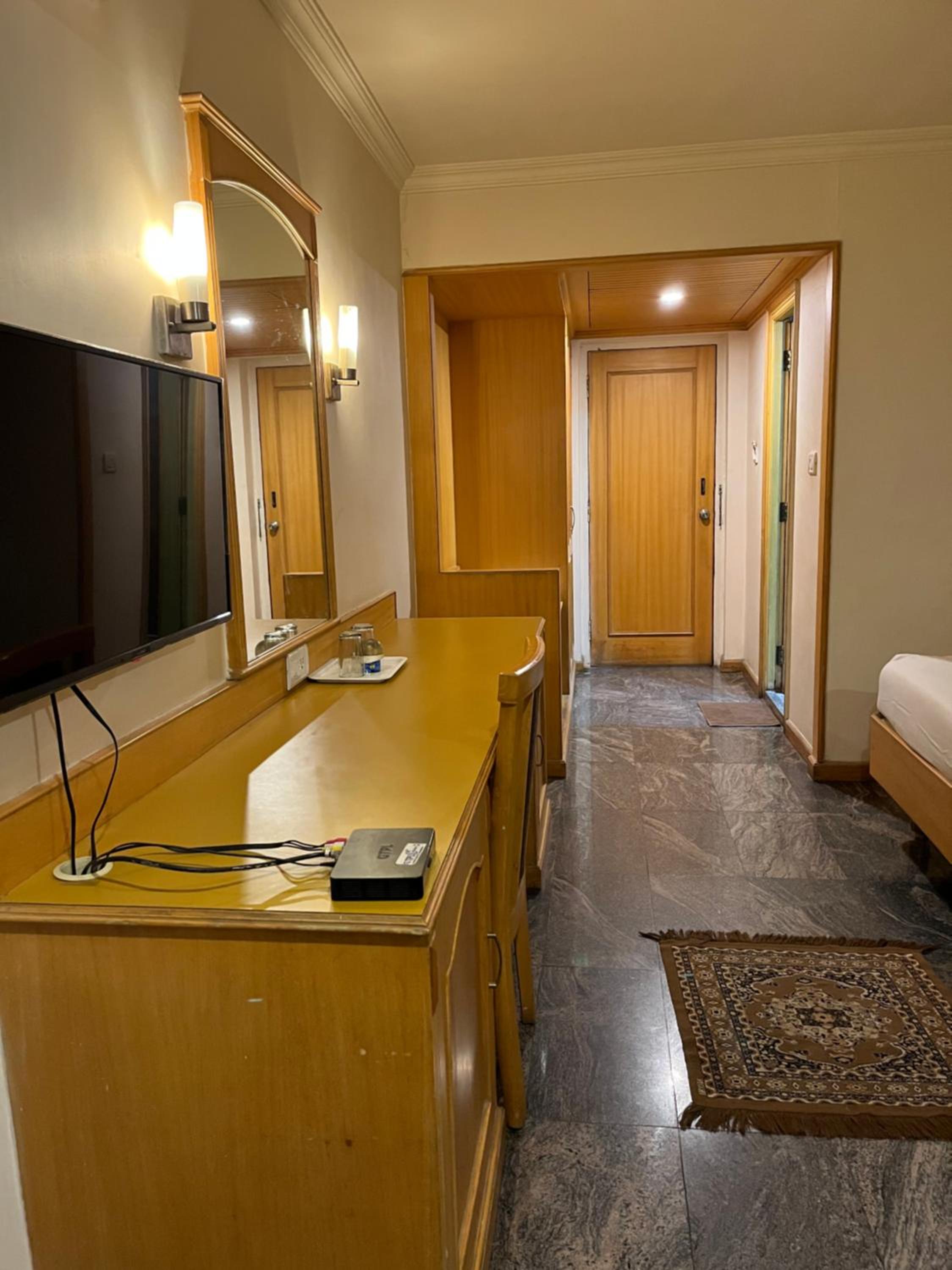 hotel room