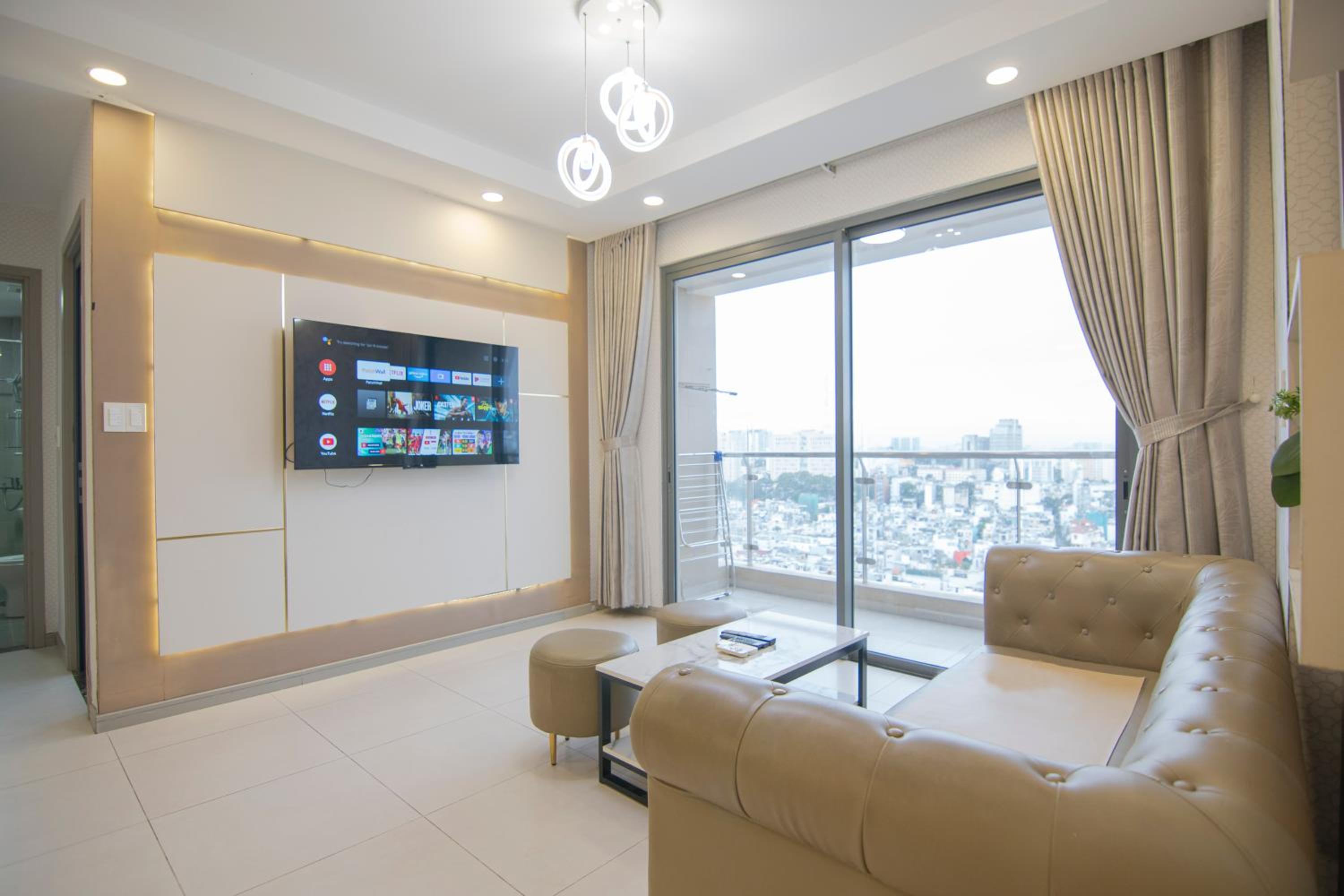 Luxury Gold Apartment 86 -Rooftop Pool Central City