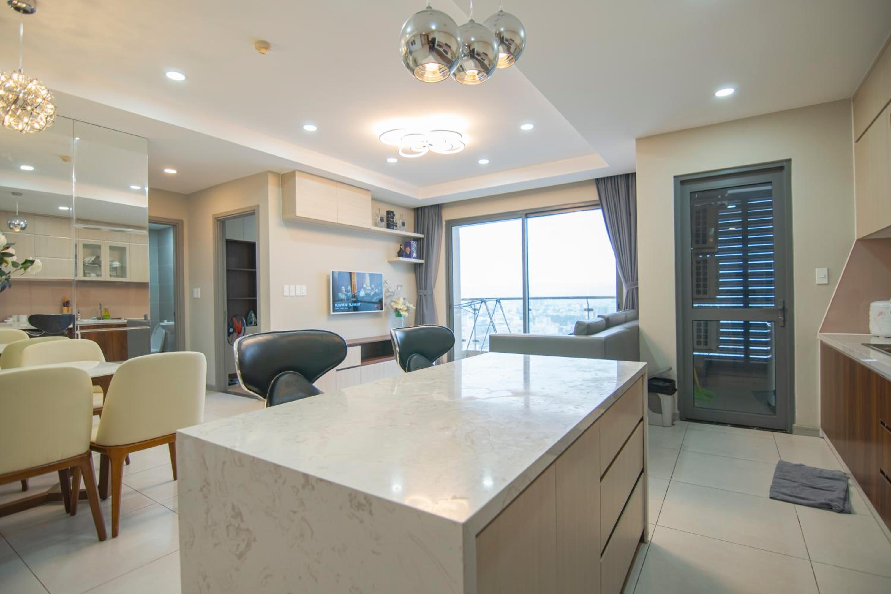 Luxury Gold Apartment 86 -Rooftop Pool Central City