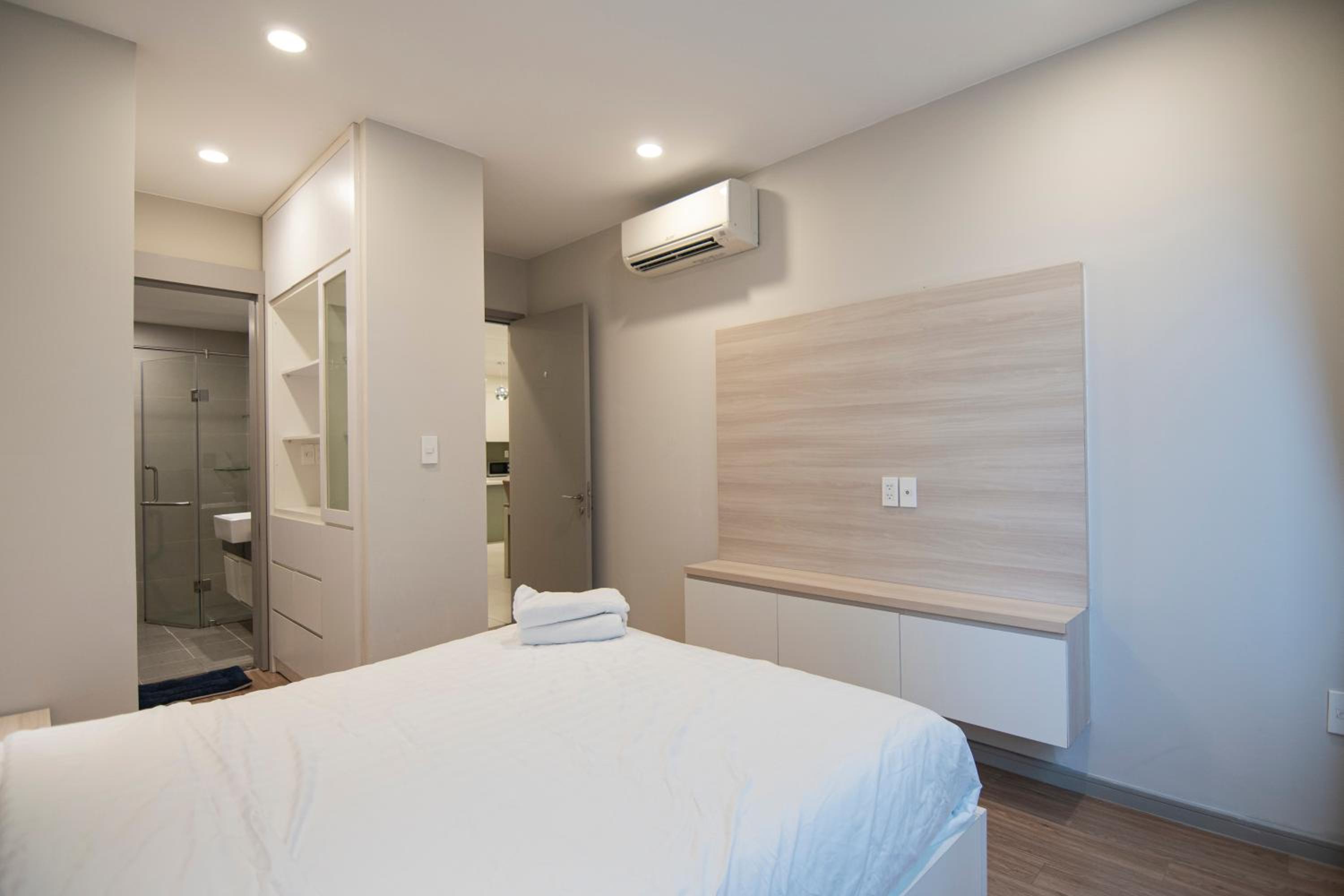 Luxury Gold Apartment 86 -Rooftop Pool Central City