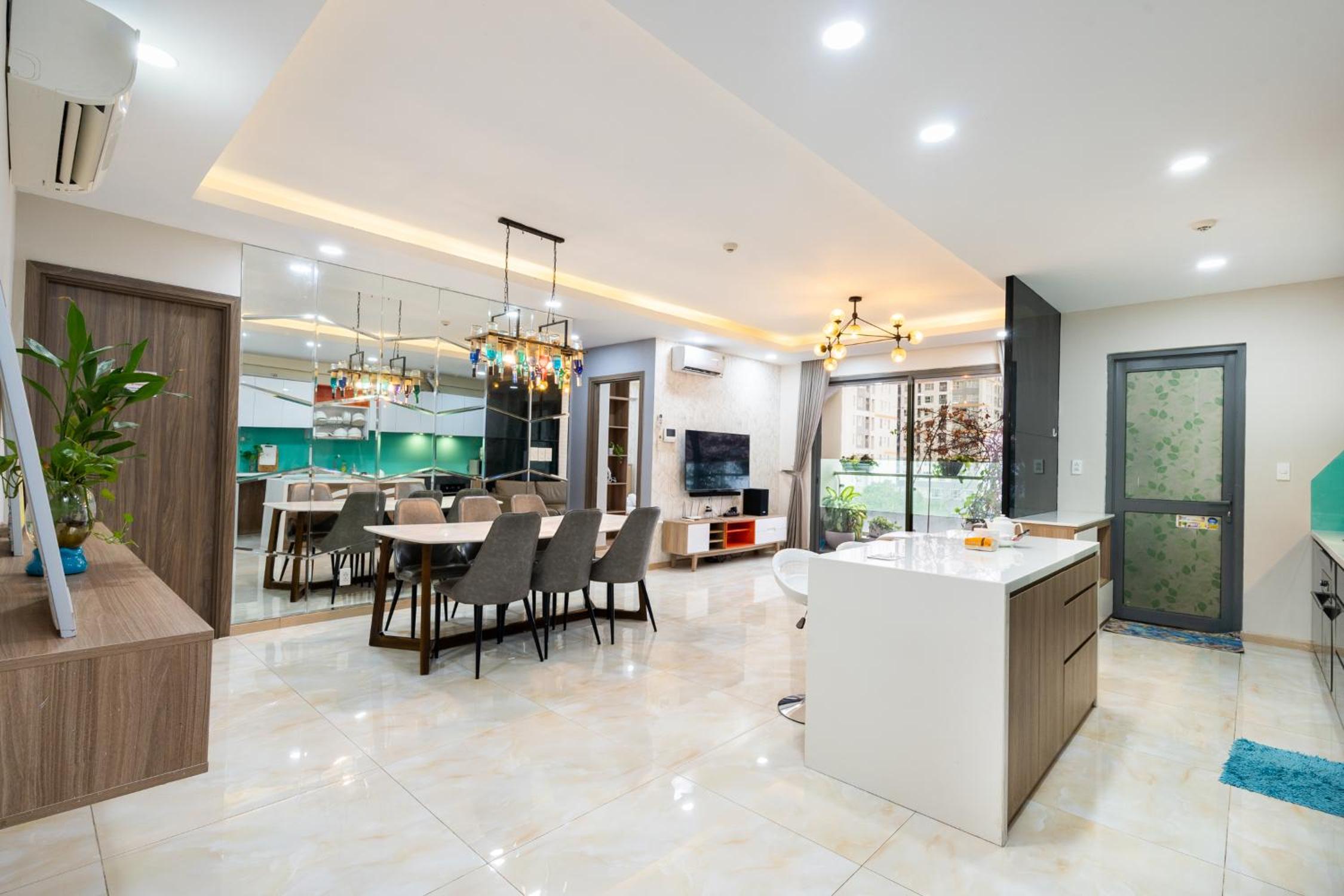 Luxury Gold Apartment 86 -Rooftop Pool Central City