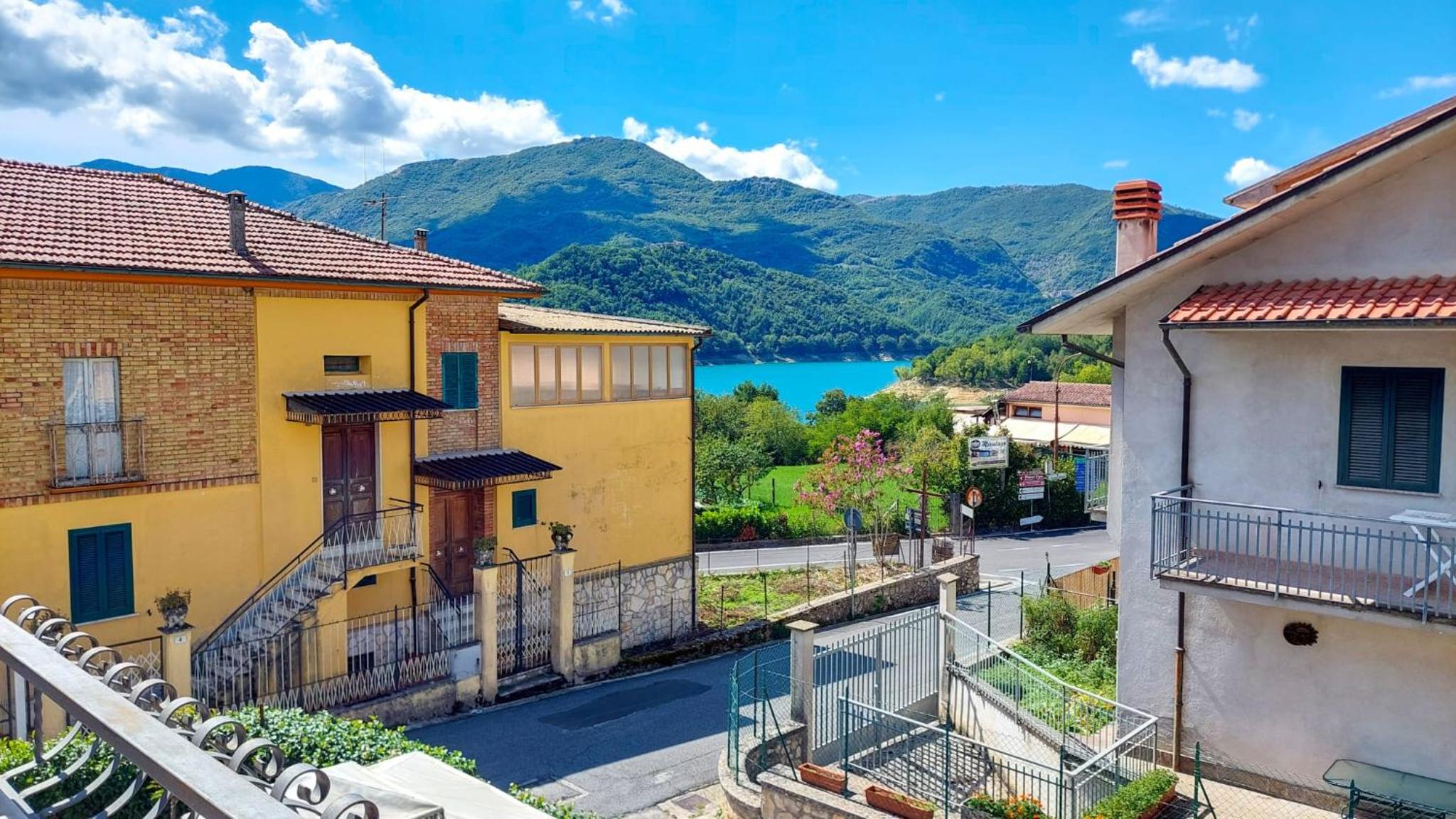 Casa Bannella view 3