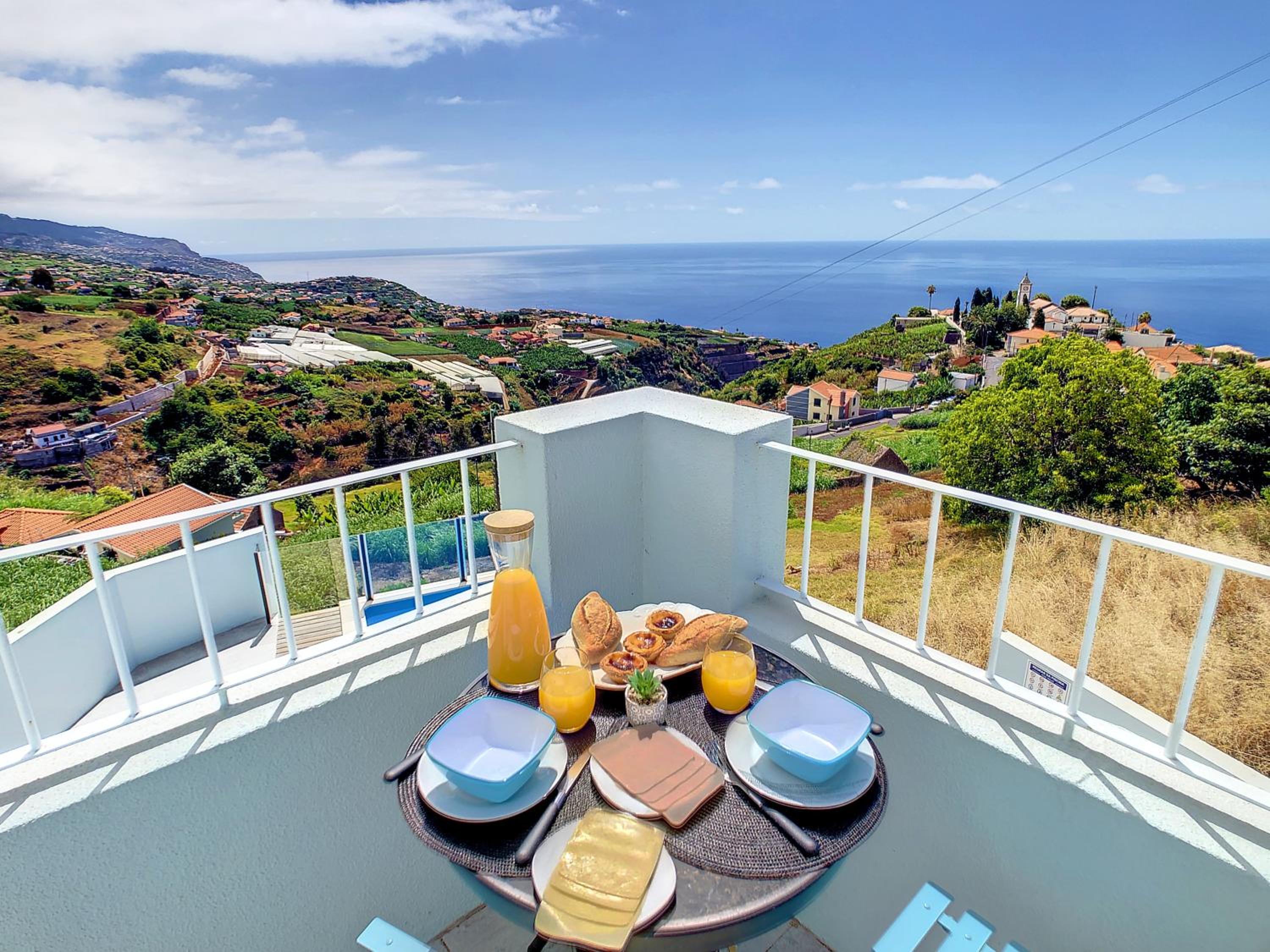 Casa Axxul by LovelyStay view 3