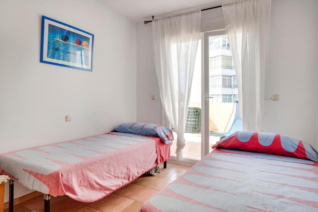 Spectacular penthouse in front of the sea, 200 m2 terrace - Arruzafa Playa