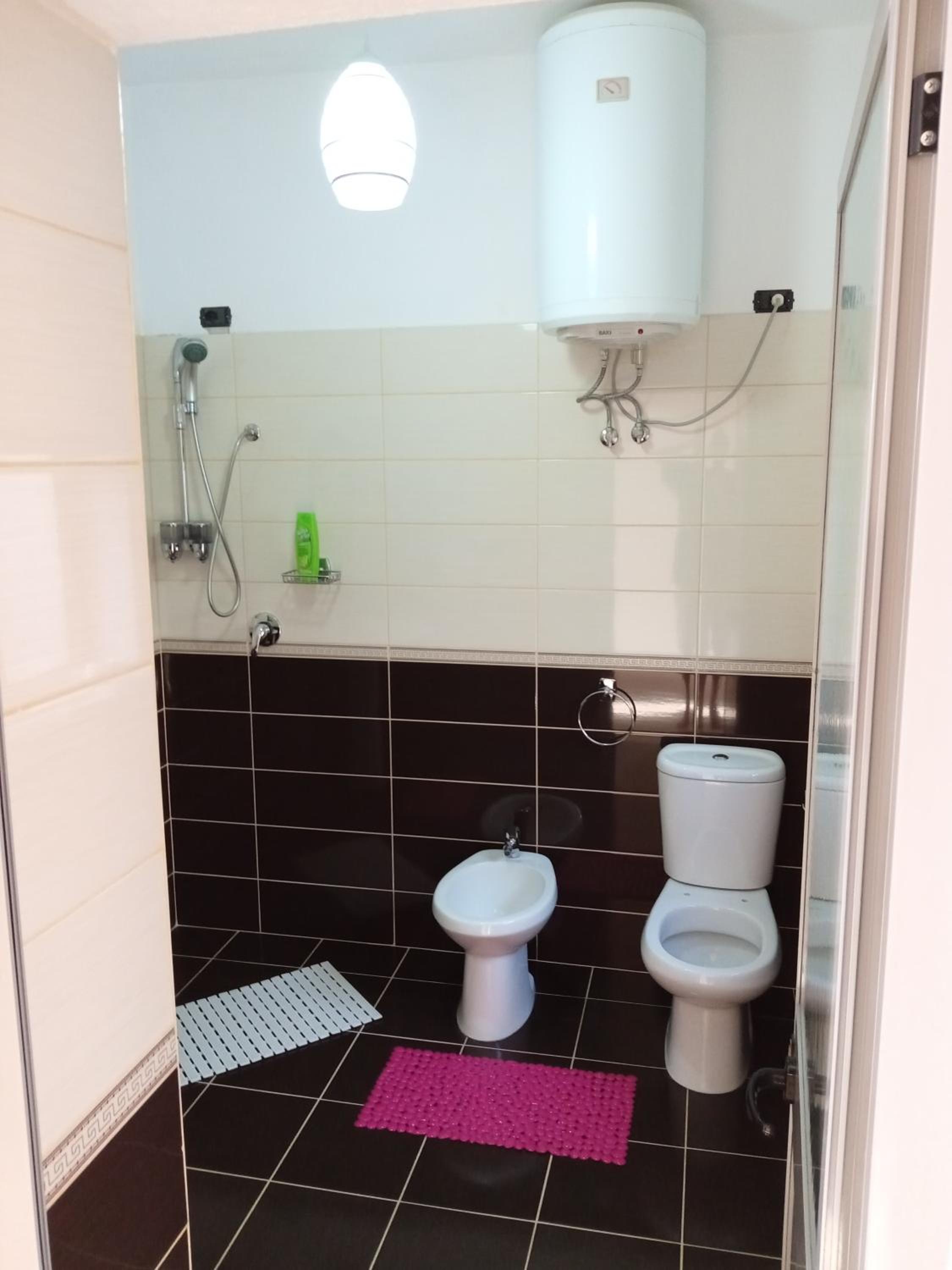 Meti Guest House