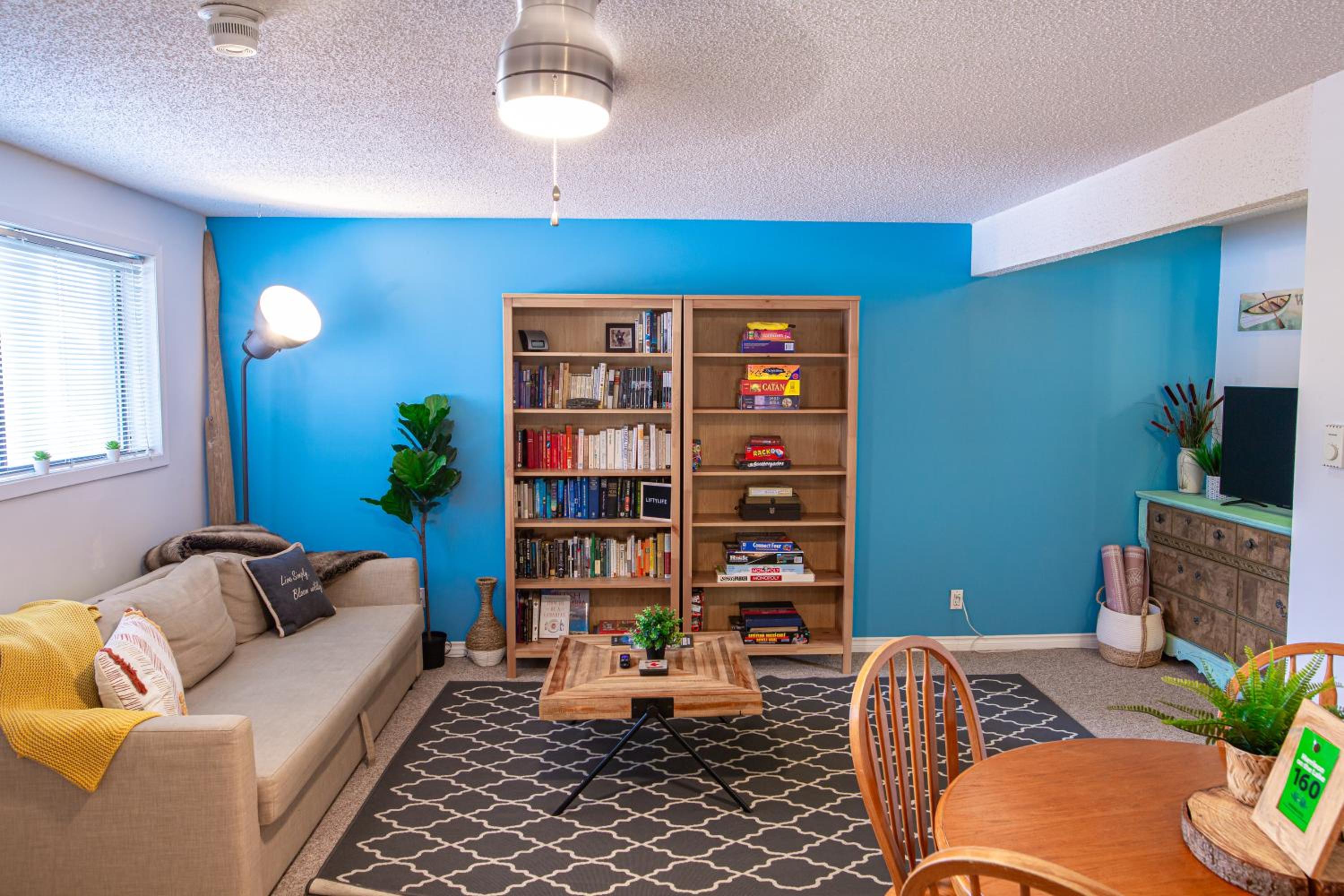 Harrison On The Lake, Walkable to Beach and Village