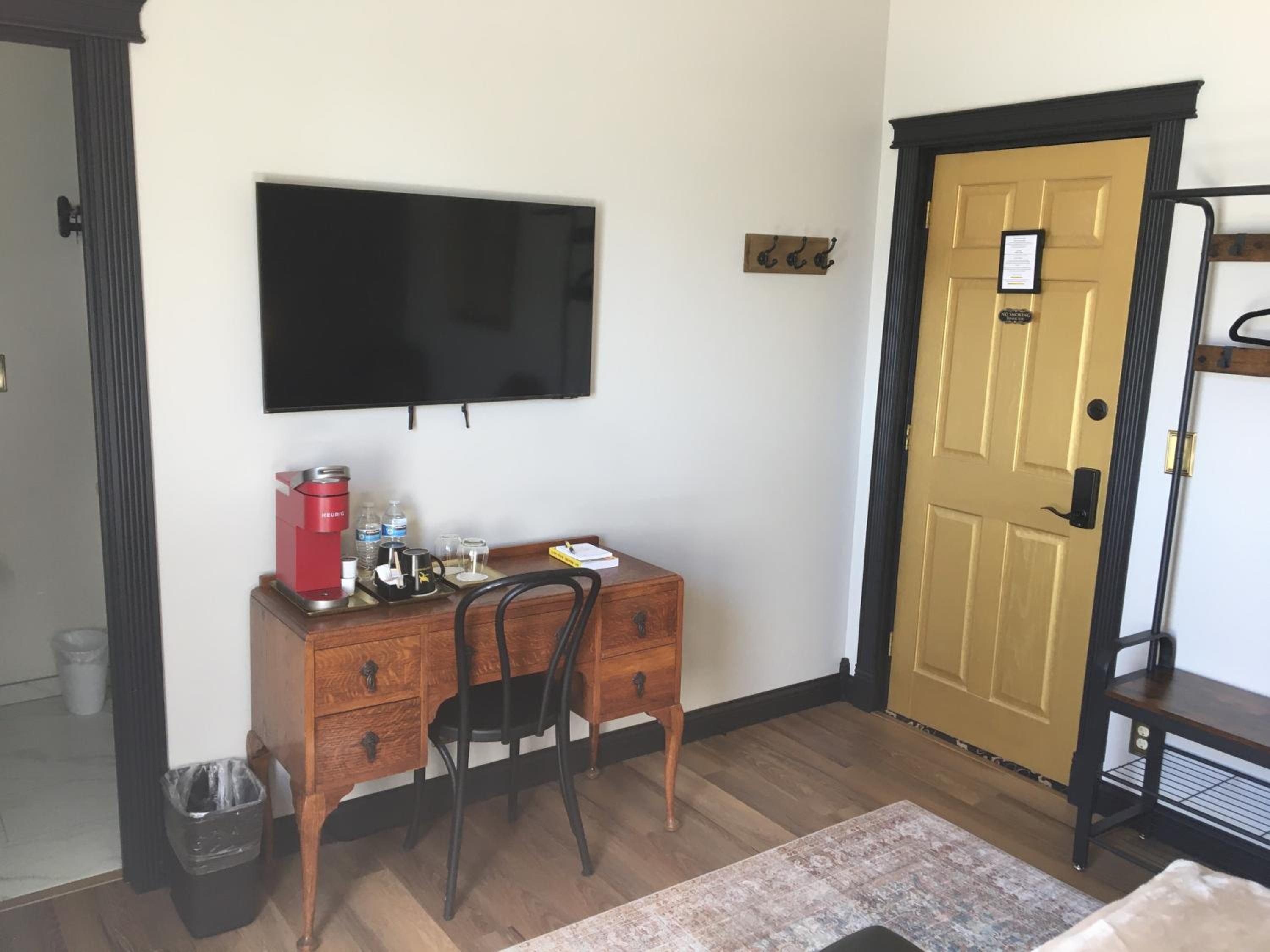 Photo 18