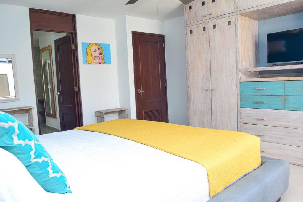 Ocean view apartment, best beach area, 3 bedrooms