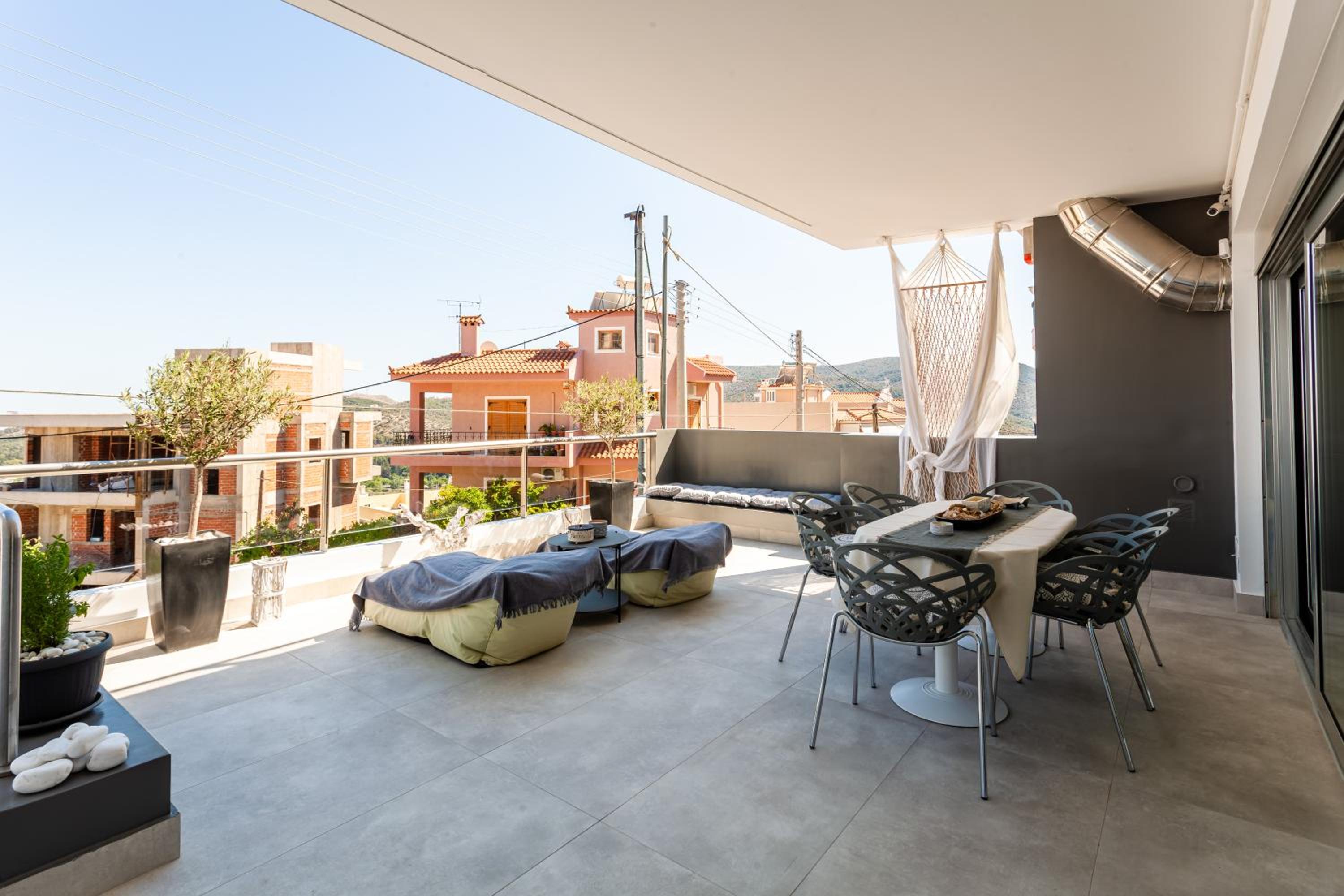 City View Apartment With Amazing Veranda
