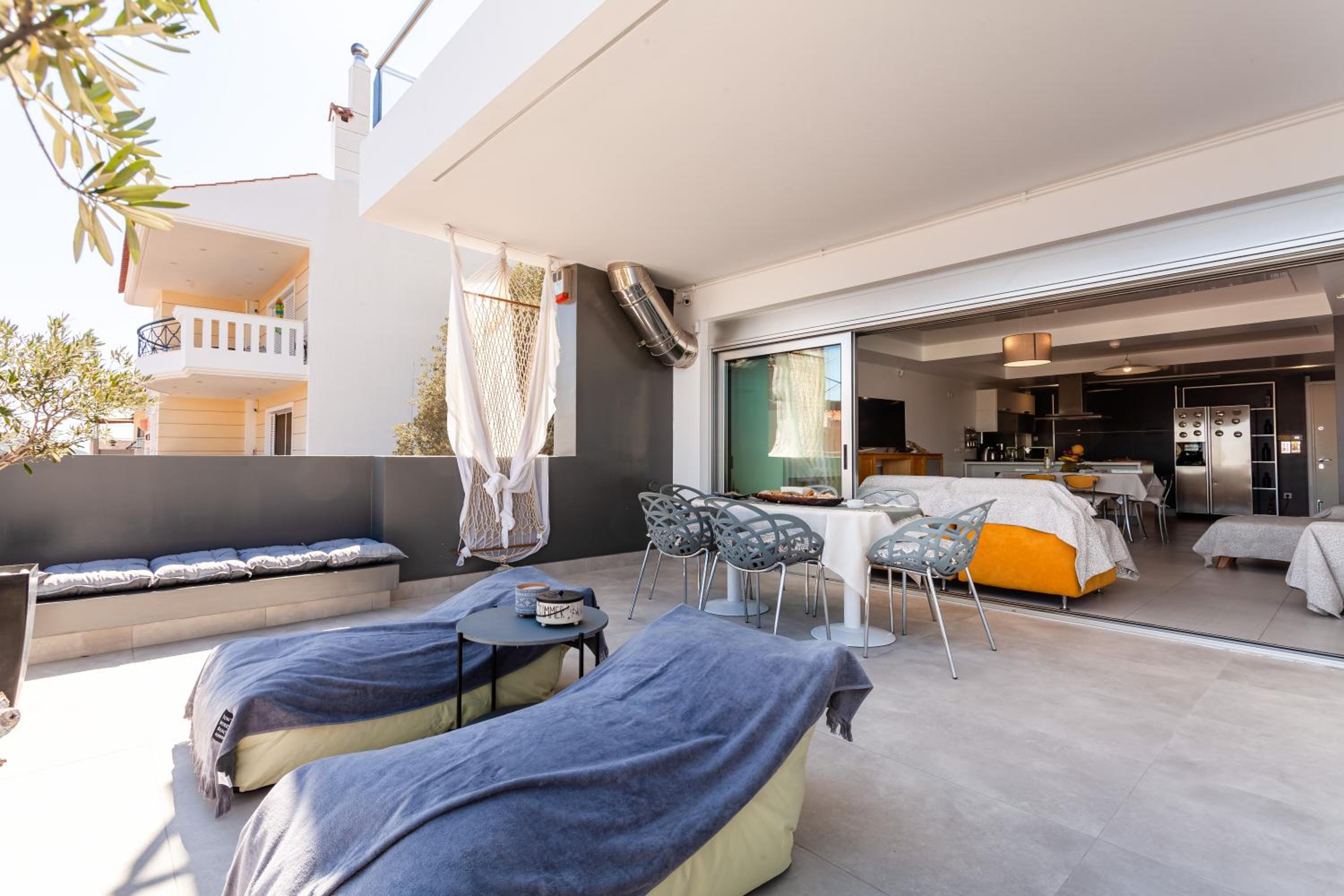 City View Apartment With Amazing Veranda