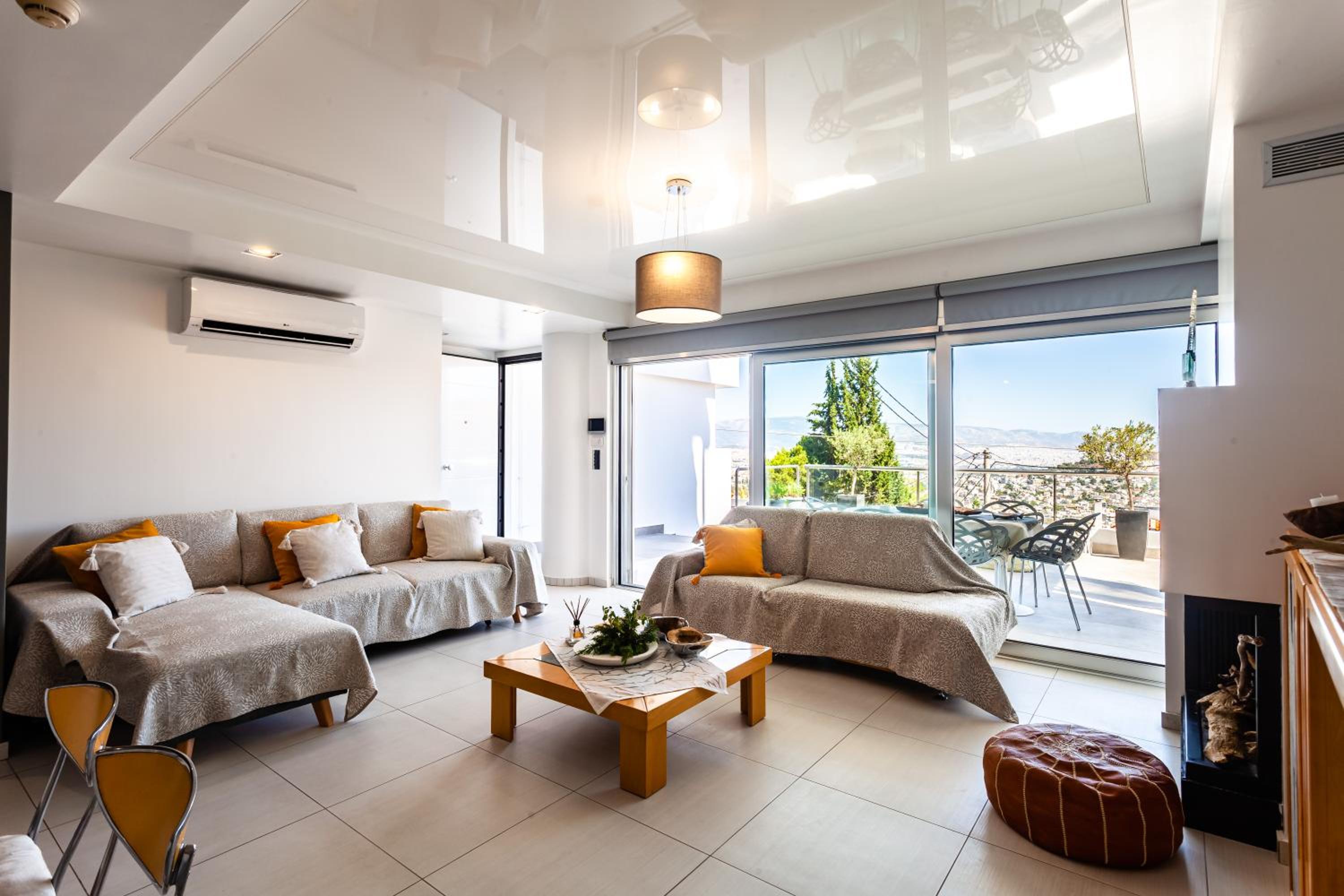 City View Apartment With Amazing Veranda