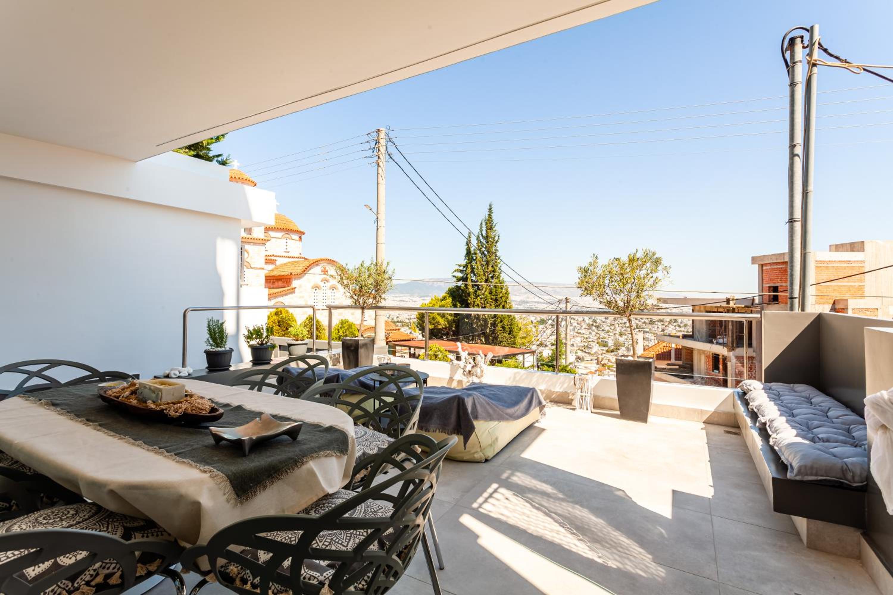 City View Apartment With Amazing Veranda