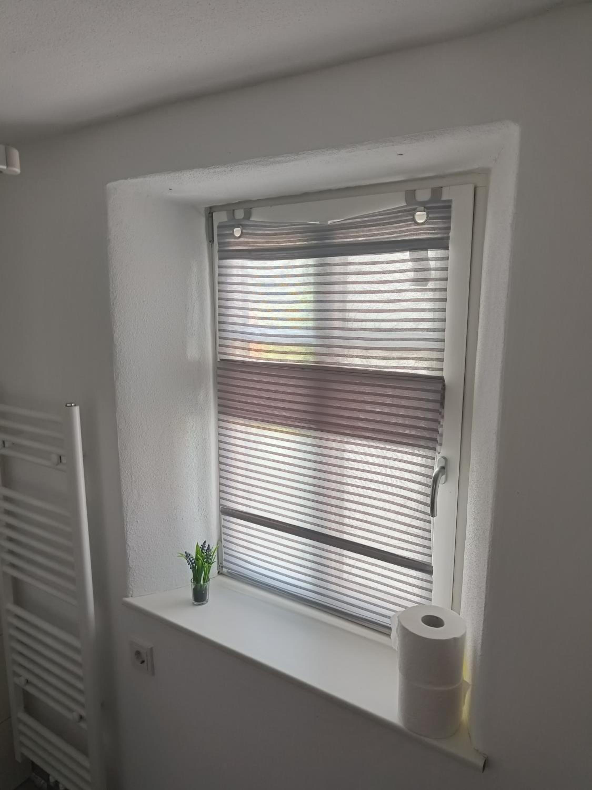 Apartments & möblierte Zimmer in Kahl am Main, Self-Check-In, W-Lan, Küchenzeile für Selbstversorgung, PKW-Platz
