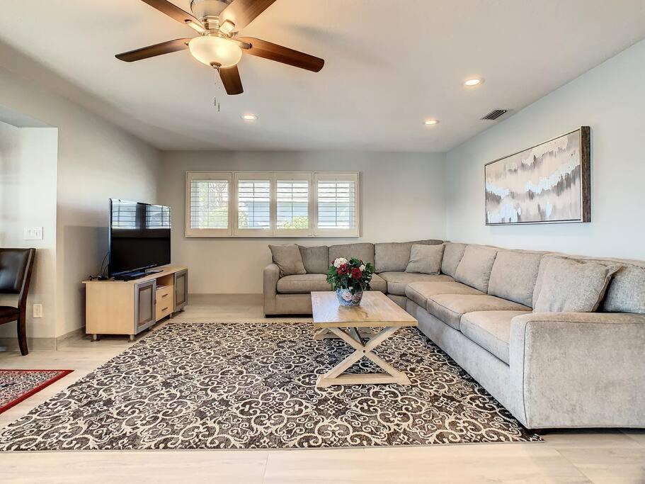 Amazing water front view home newly renovated 3BD 2BTH view 5