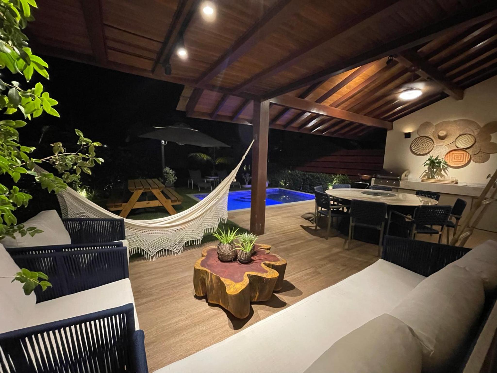 Casa Luxo com piscina privativa próximo a Igrejinha - Com colaboradora e enxoval