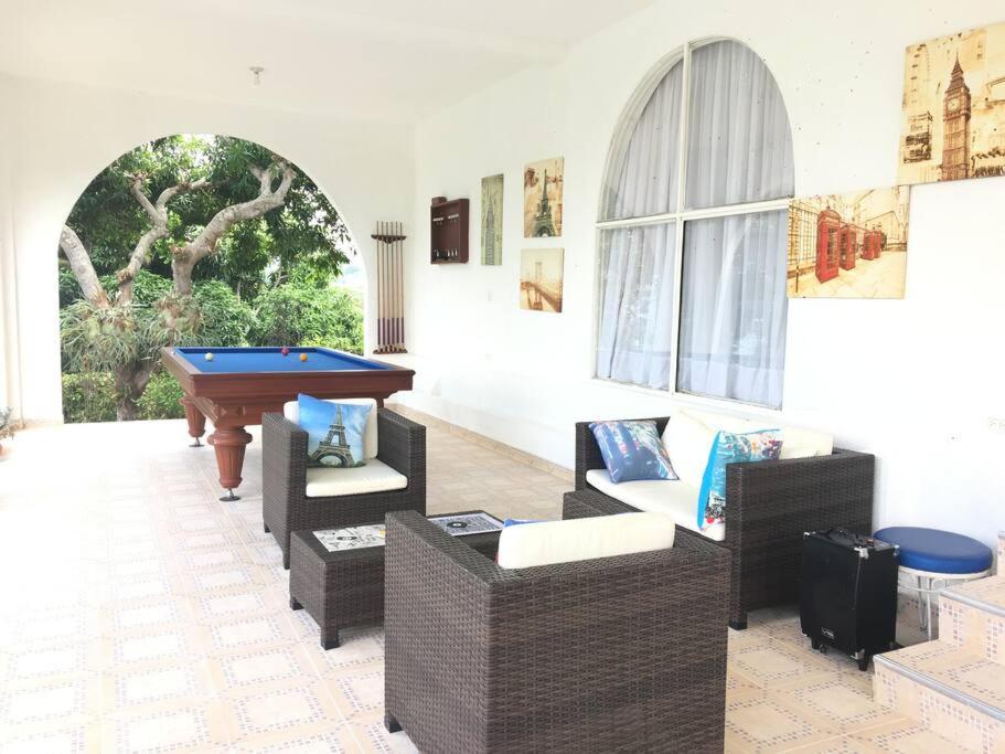 Casa de campo mesitas del colegio