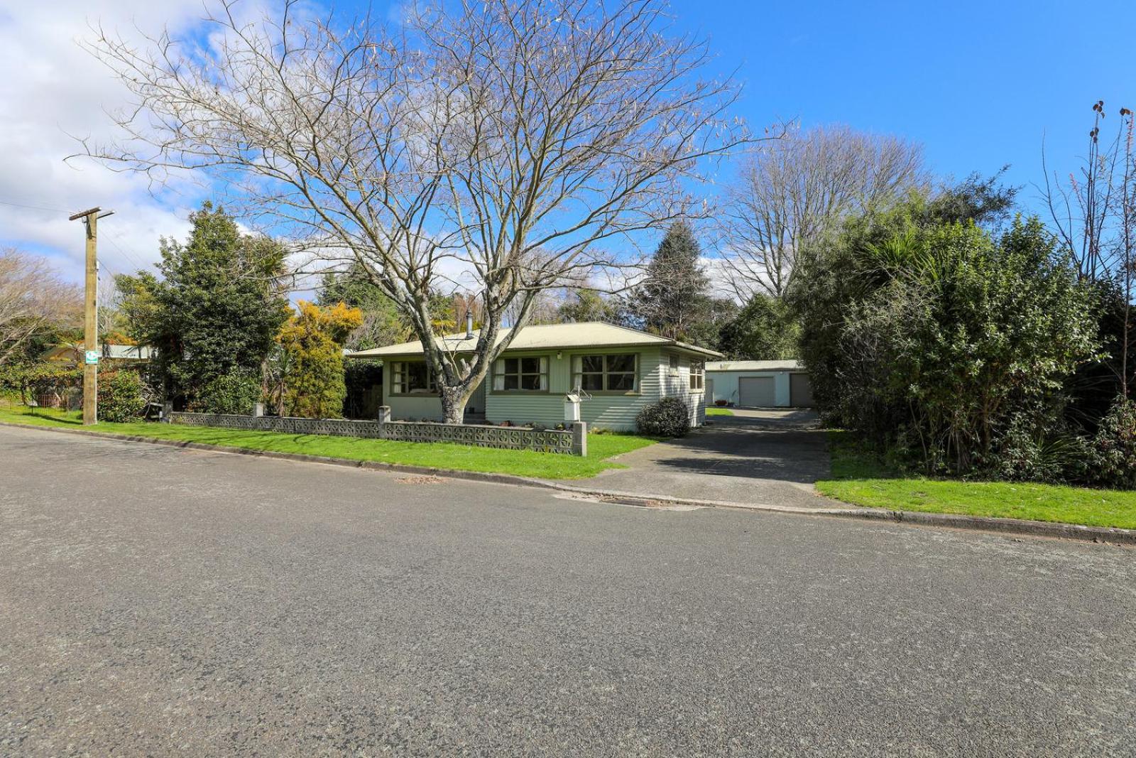 Pukeko Lodge - Tūrangi Holiday Home