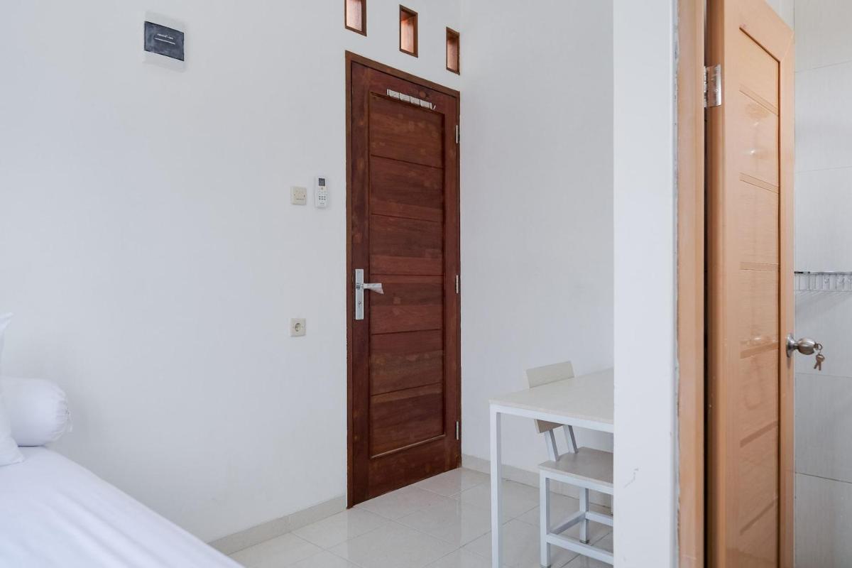 KoolKost near Jalan Veteran Raya (Minimum Stay 6 Nights) view 3