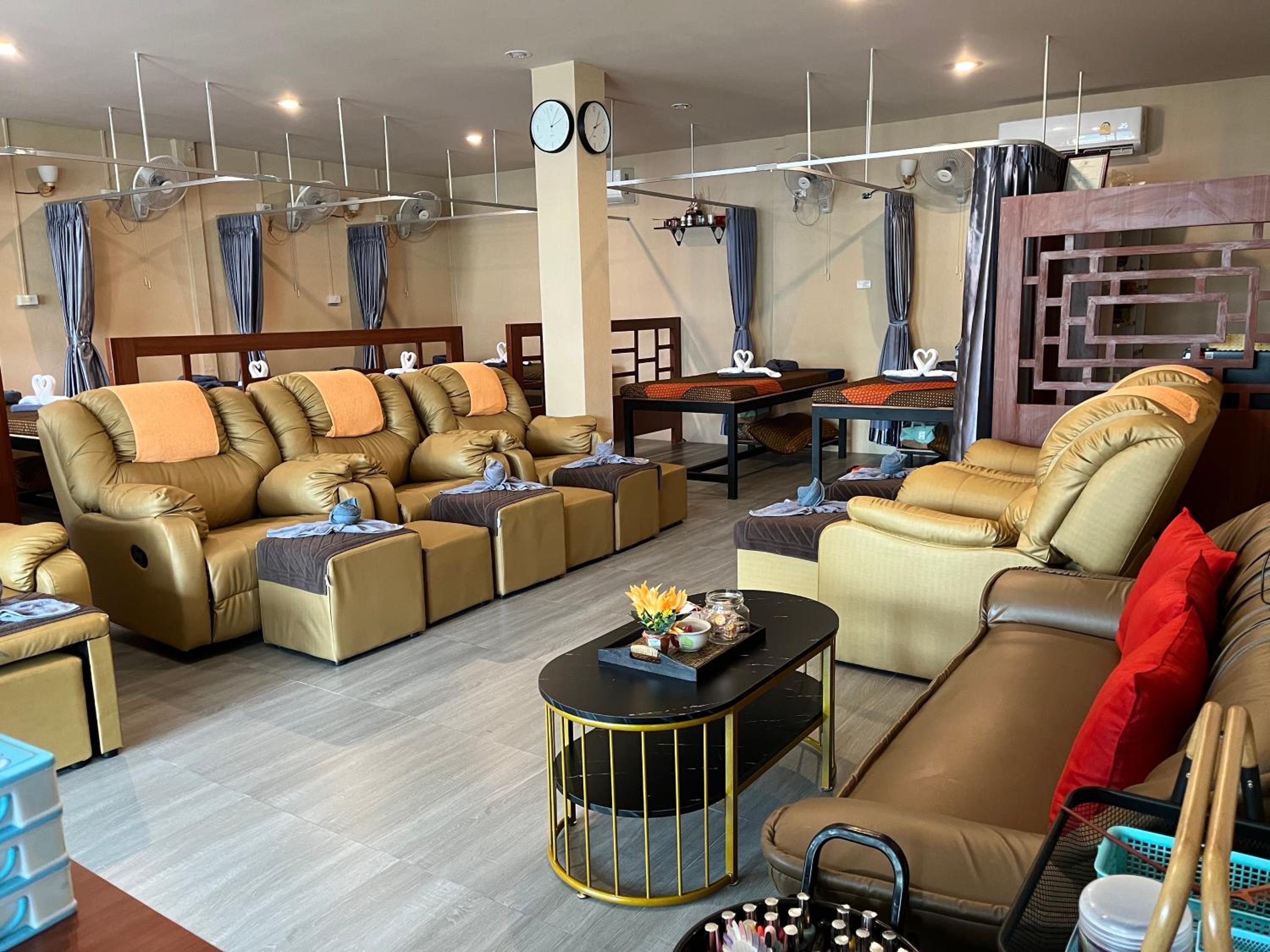 Dang Sea Beach Resort - SHA