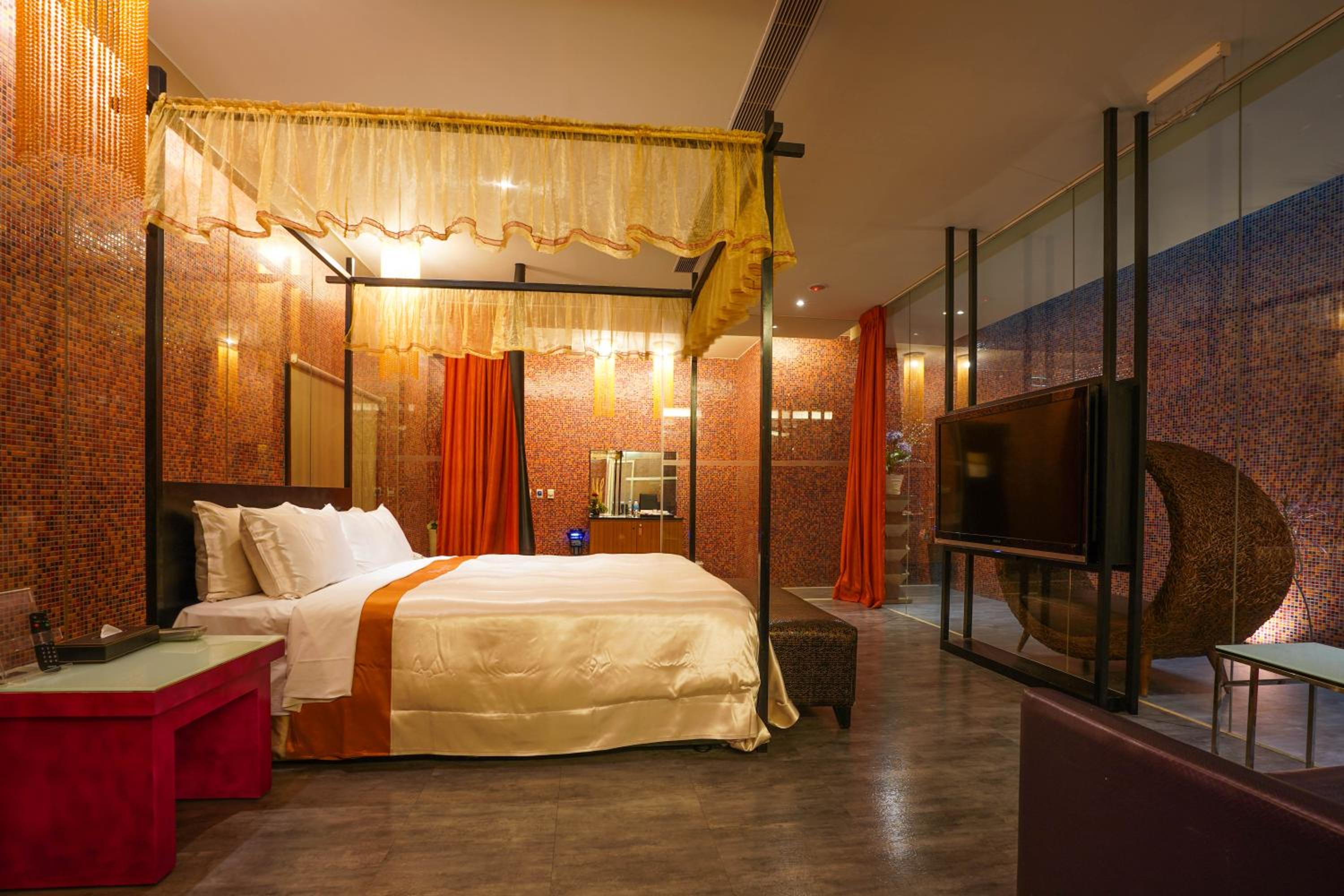 Moonlight Motel