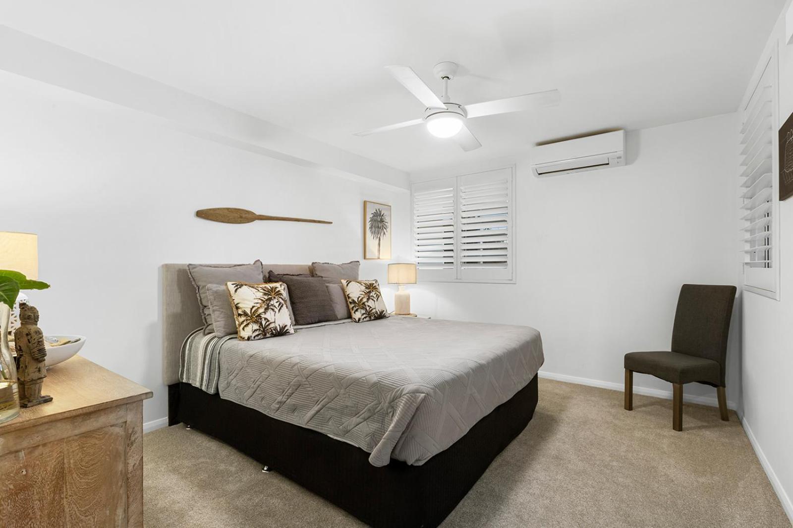 3 Bedroom Penthouse - Short Walk to Sandstone Point