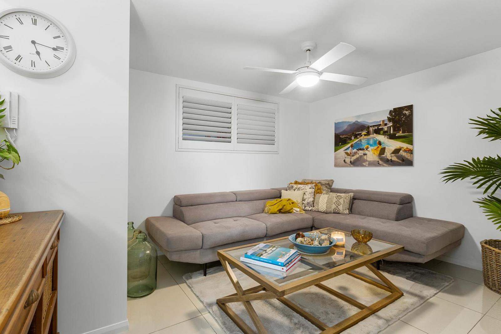 3 Bedroom Penthouse - Short Walk to Sandstone Point