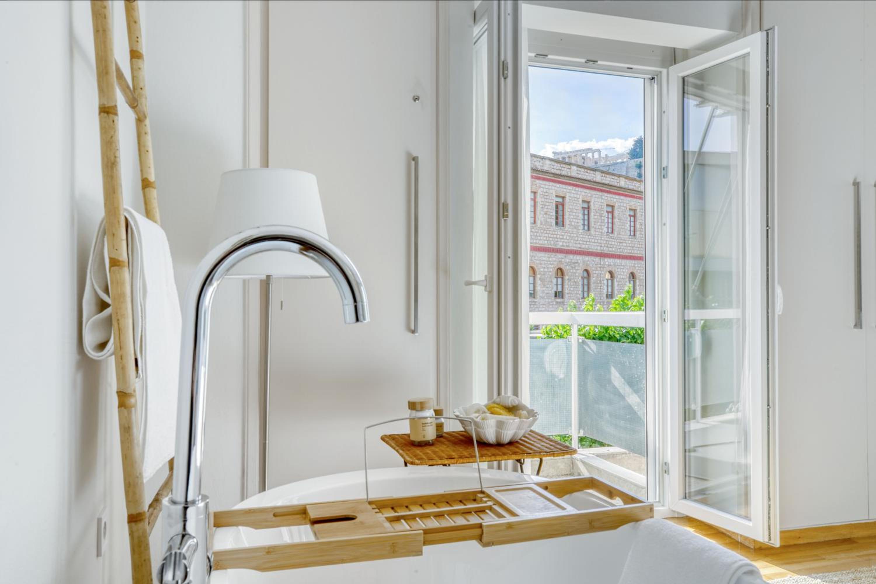 Acropolis View Elegant Central Apartment (Eris)
