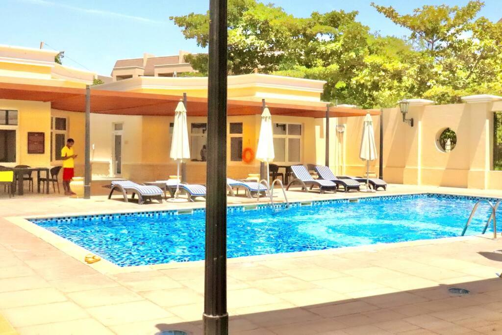 Unified Vacation Homes-Spacious Studio in lush green Motor City