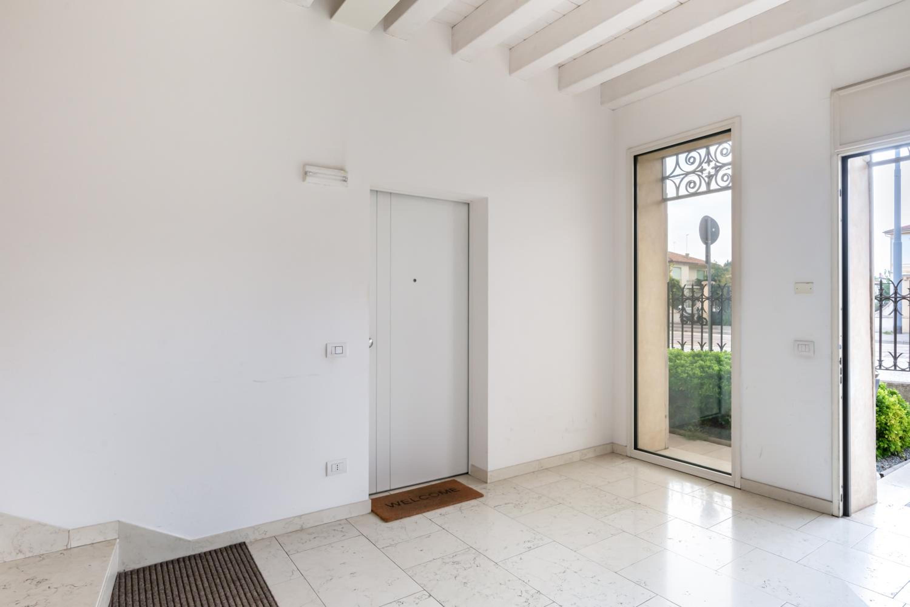 Corte Cappuccina 14 Elegant Apt con parcheggio! view 2