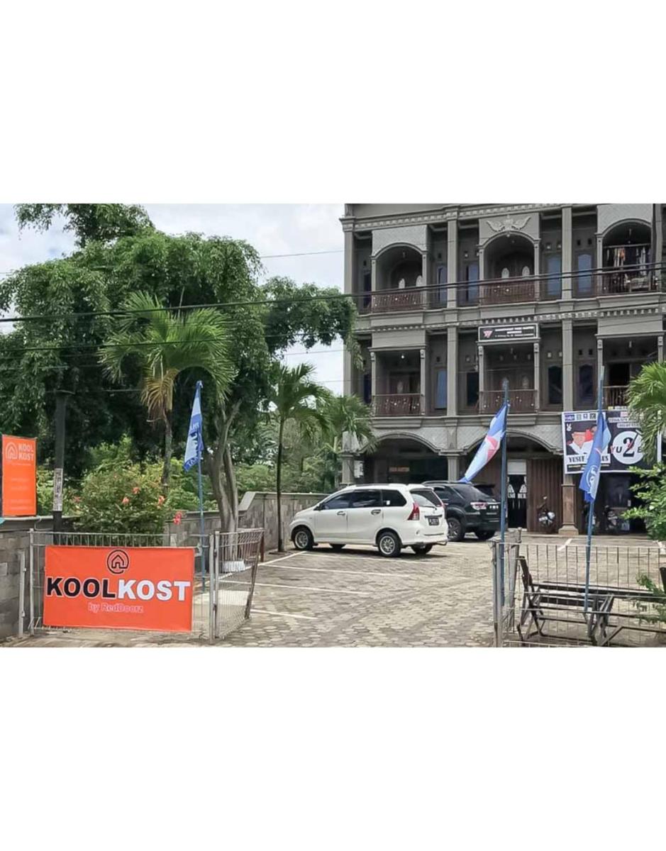 hotel building